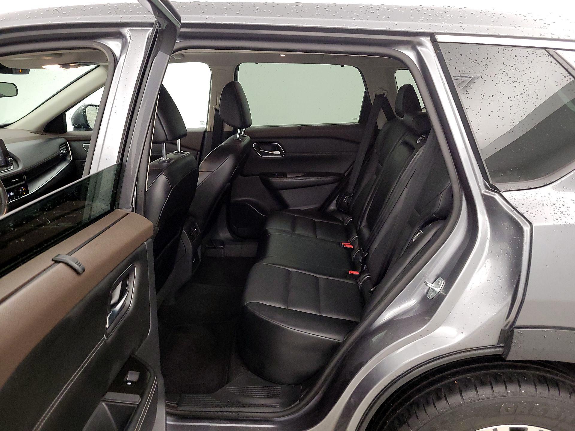 Thumbnail: 2021 Nissan Rogue - 18