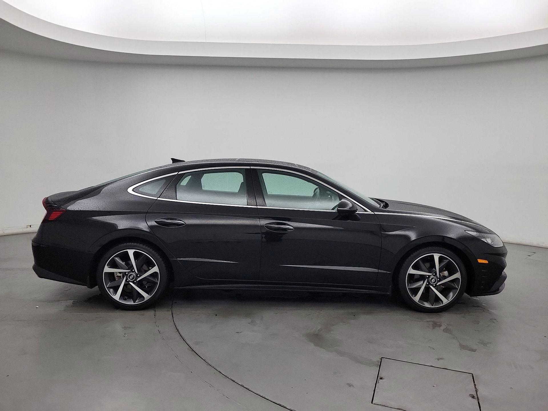 Thumbnail: 2022 Hyundai Sonata - 4