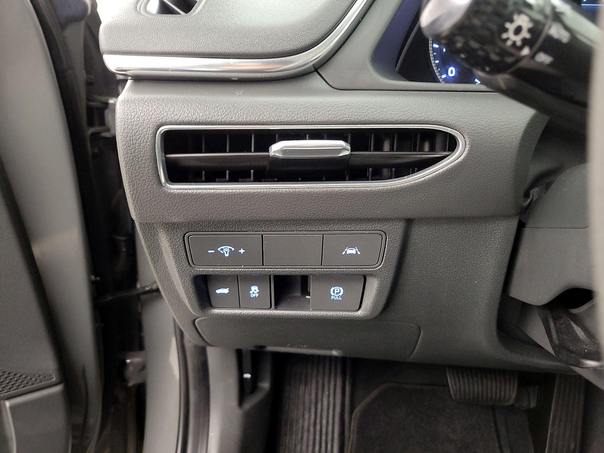 Thumbnail: 2023 Hyundai Sonata - 13