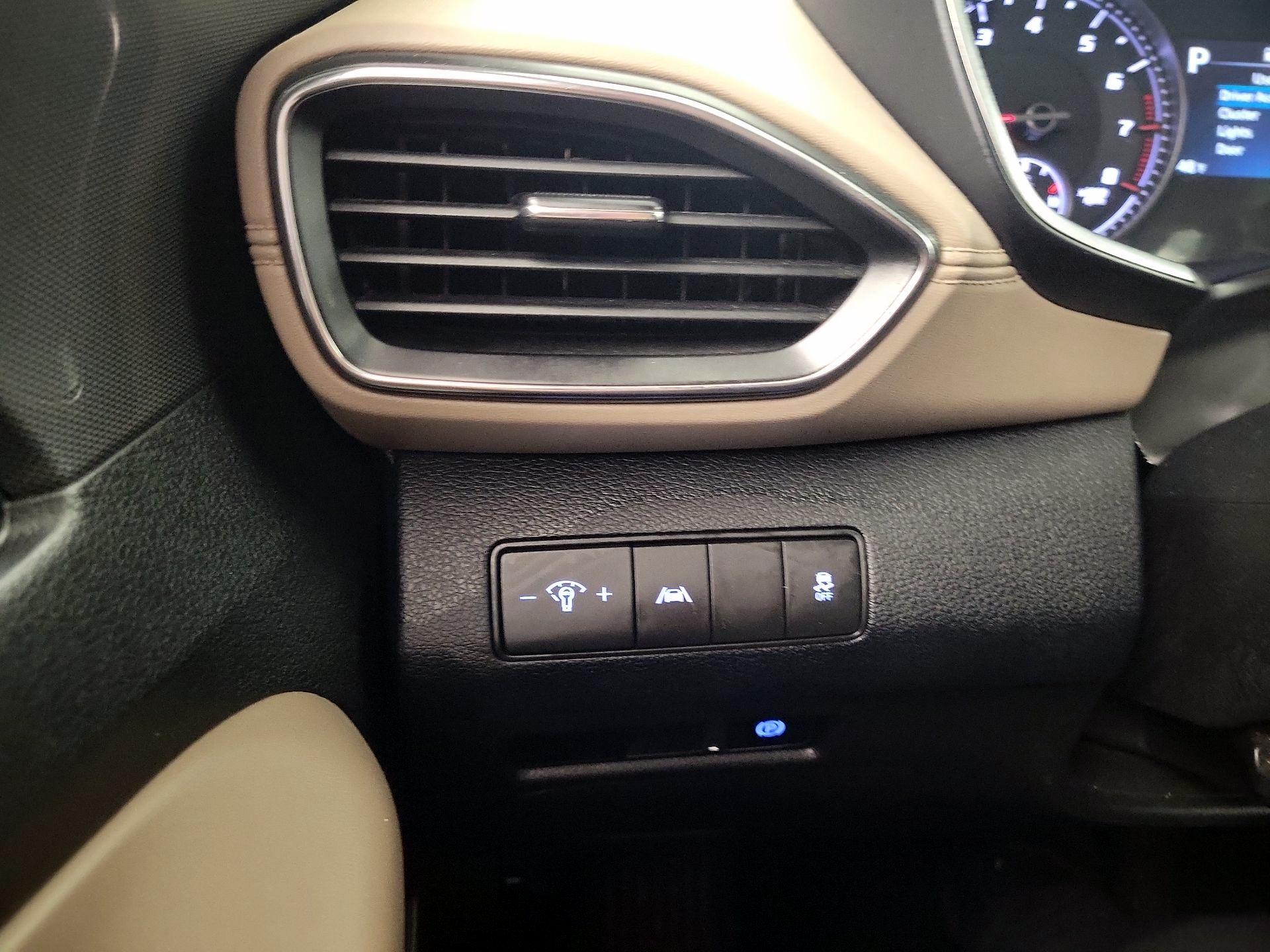 Thumbnail: 2022 Hyundai Santa Fe - 11