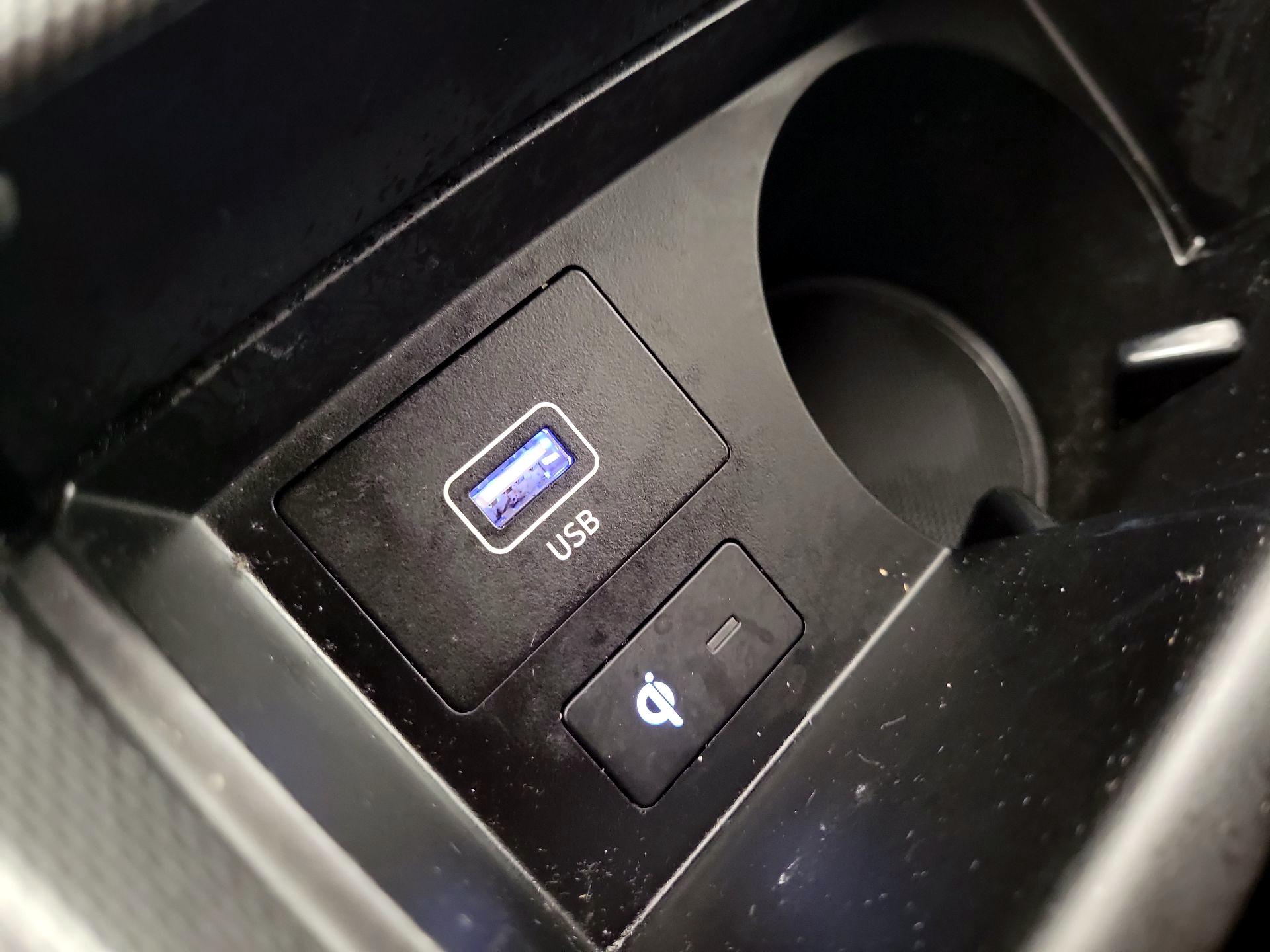 Thumbnail: 2022 Hyundai Santa Fe - 16