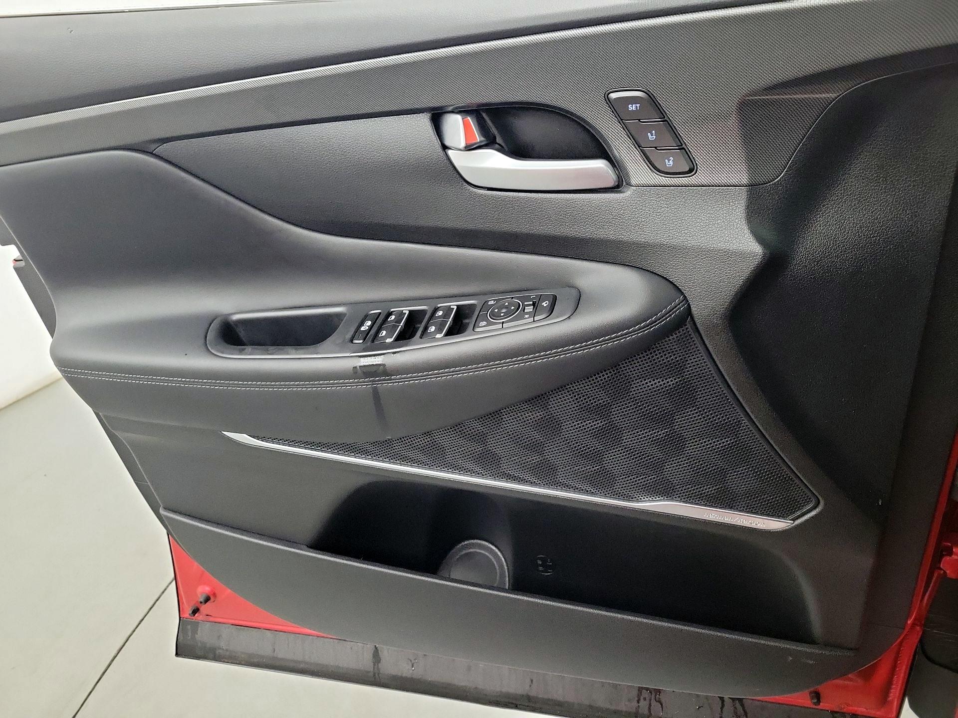 Thumbnail: 2023 Hyundai Santa Fe - 10