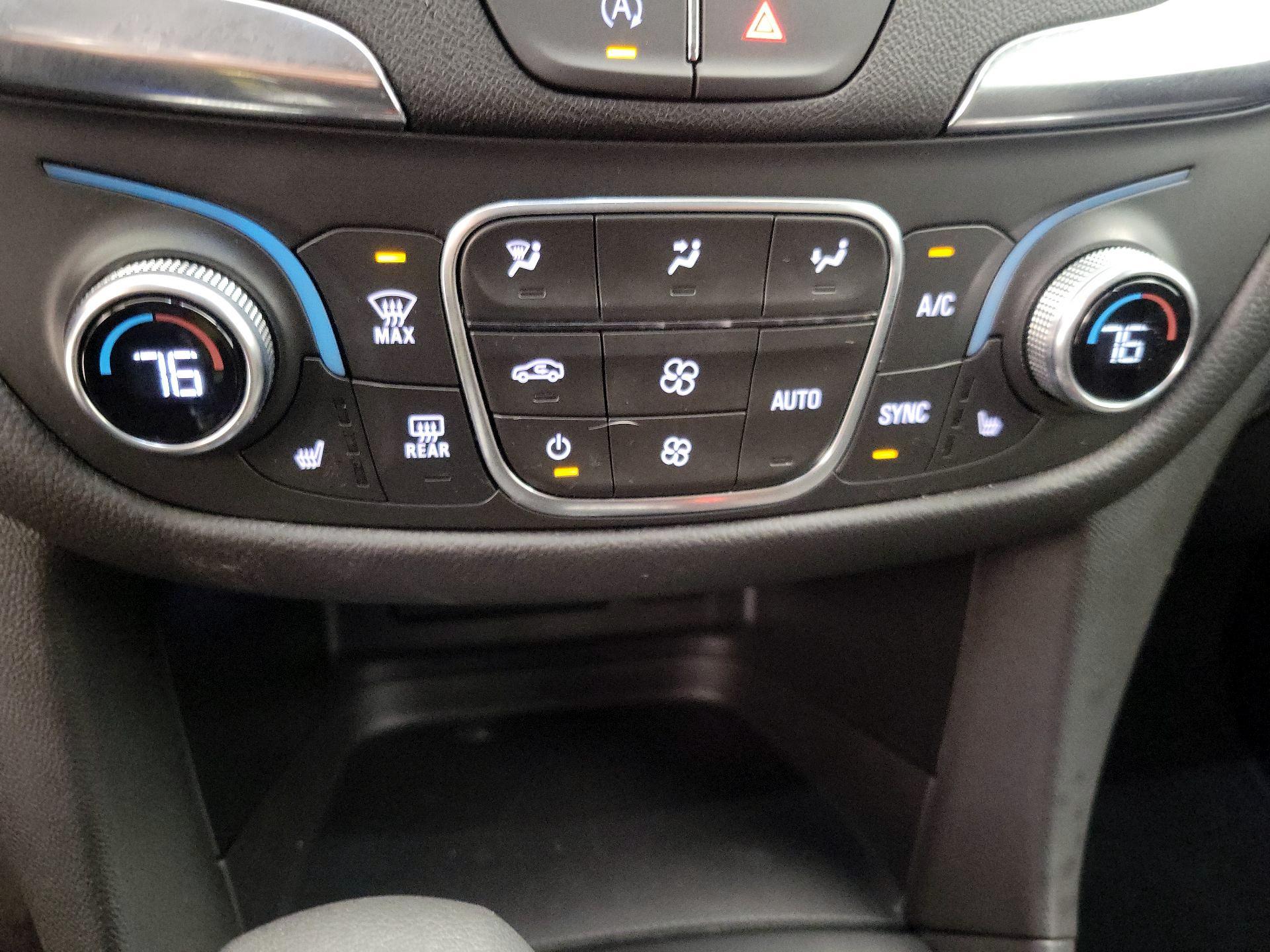 Thumbnail: 2023 Chevrolet Equinox - 16