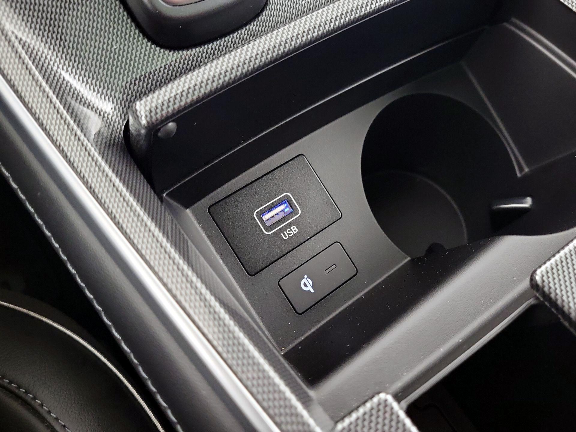 Thumbnail: 2022 Hyundai Santa Fe - 17