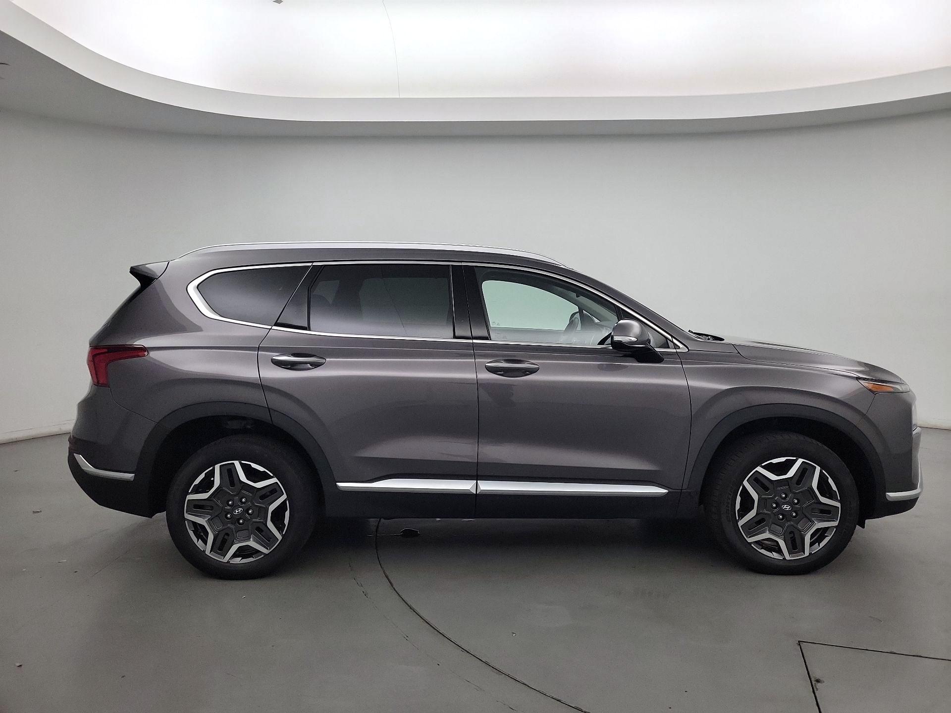 Thumbnail: 2022 Hyundai Santa Fe - 4