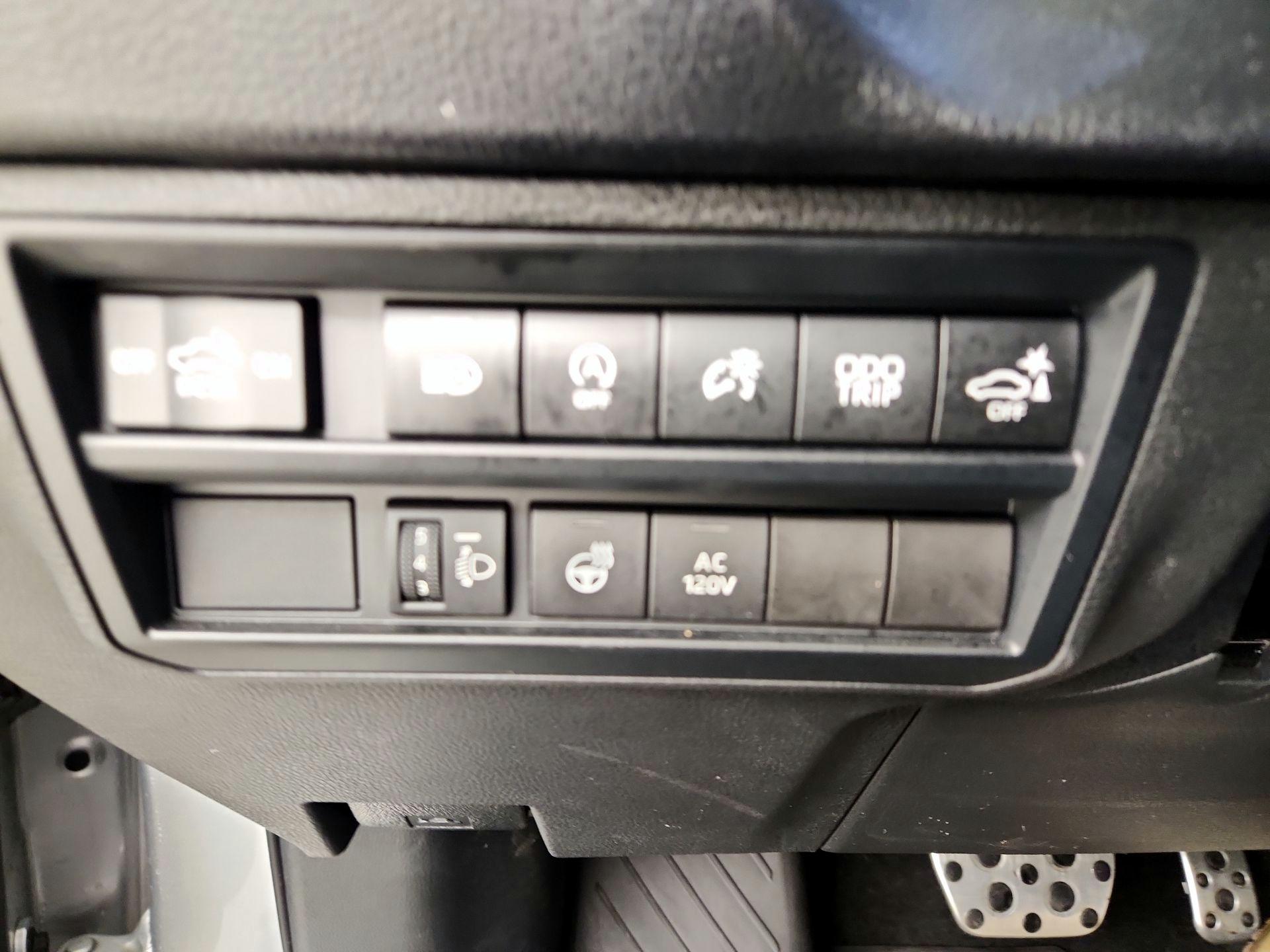 Thumbnail: 2022 Toyota Tundra - 13