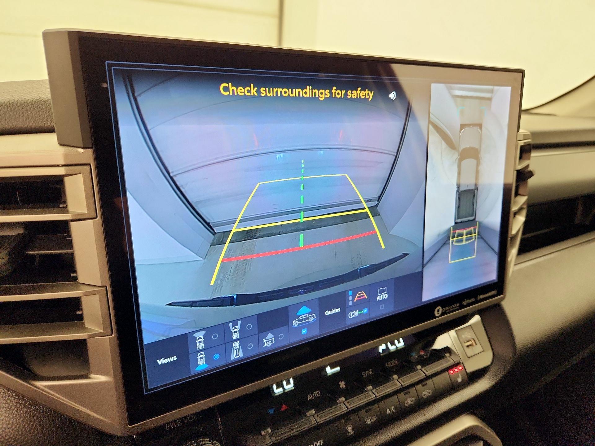 Thumbnail: 2022 Toyota Tundra - 15