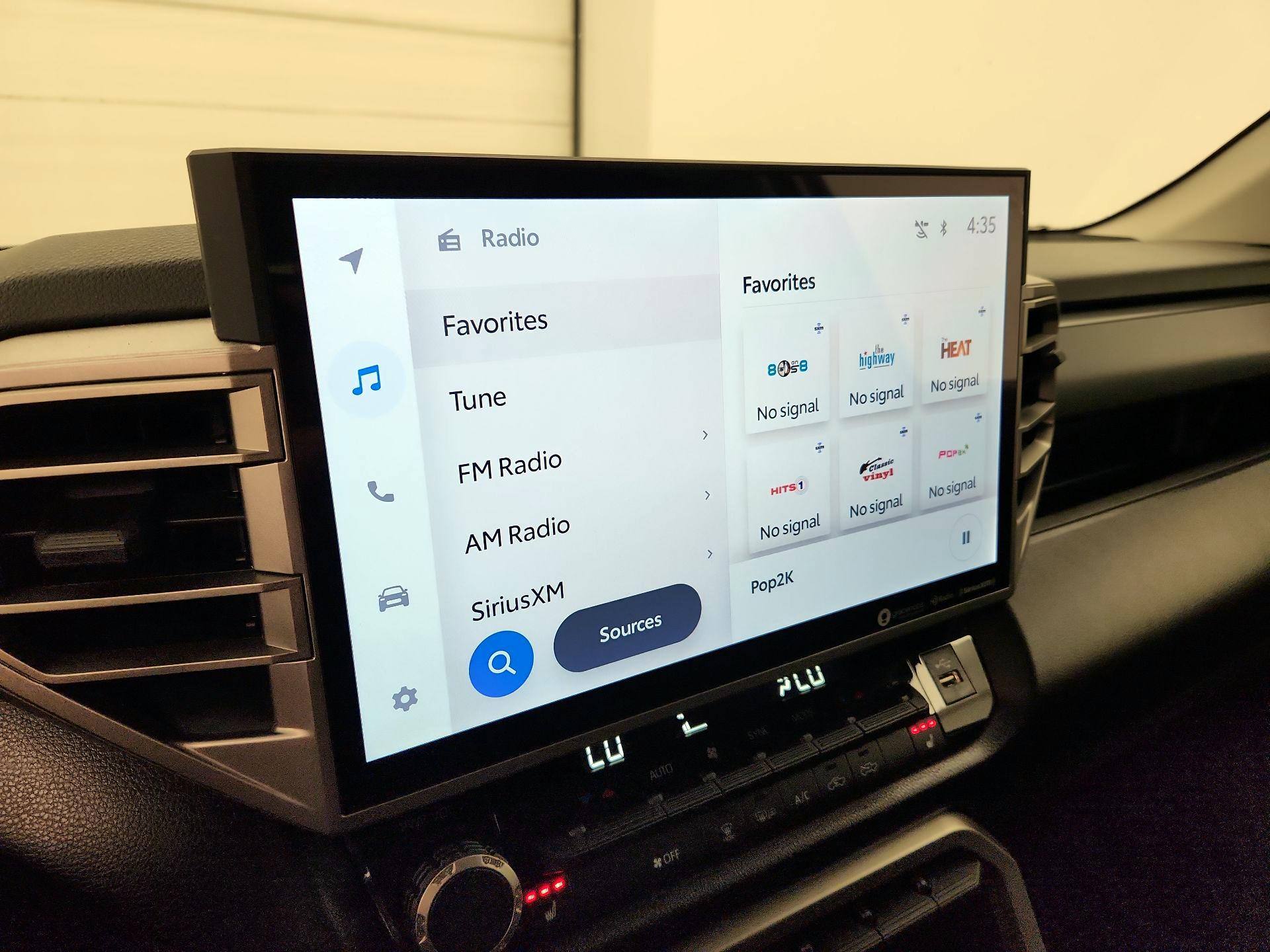 Thumbnail: 2022 Toyota Tundra - 16