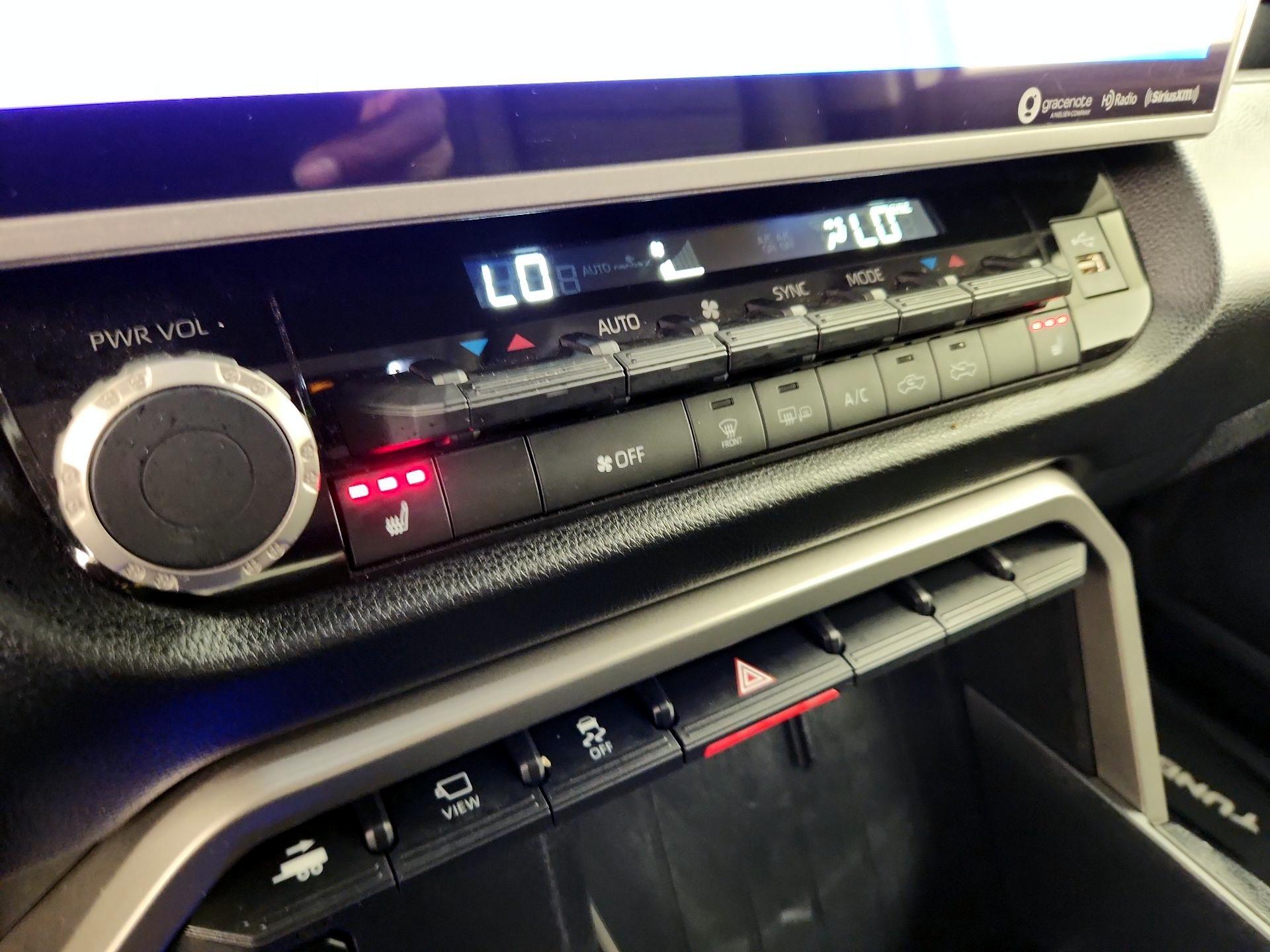 Thumbnail: 2022 Toyota Tundra - 17