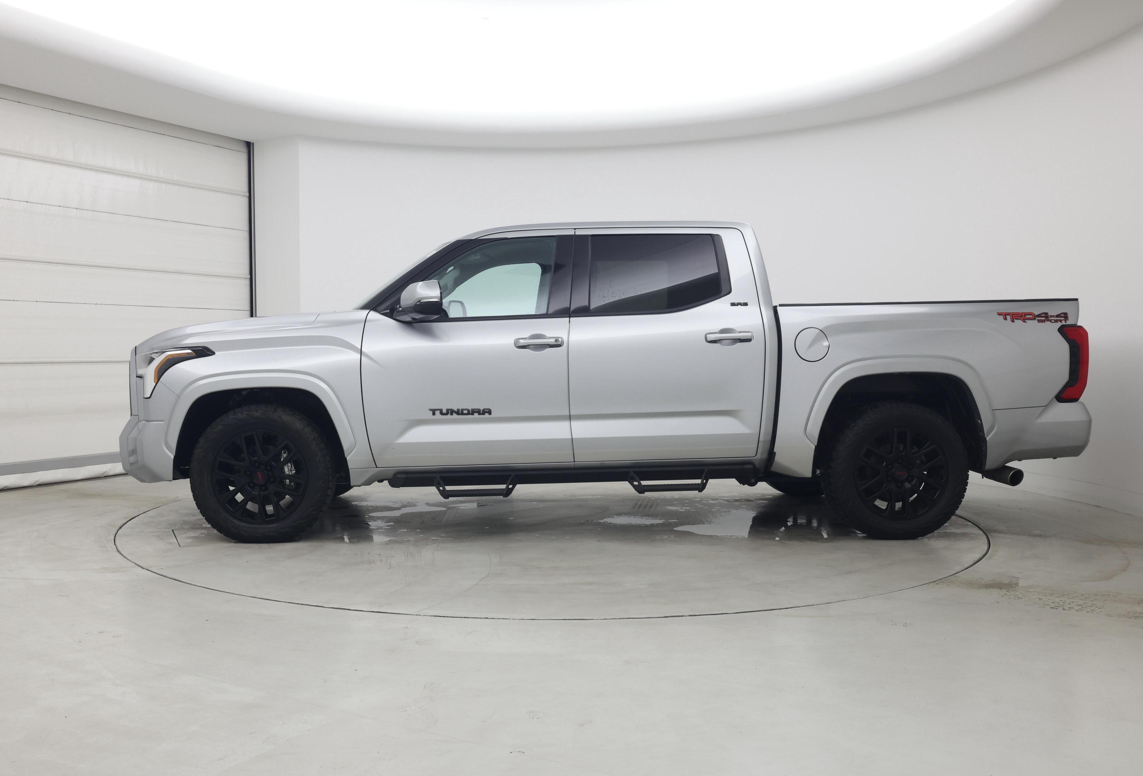 Thumbnail: 2022 Toyota Tundra - 3