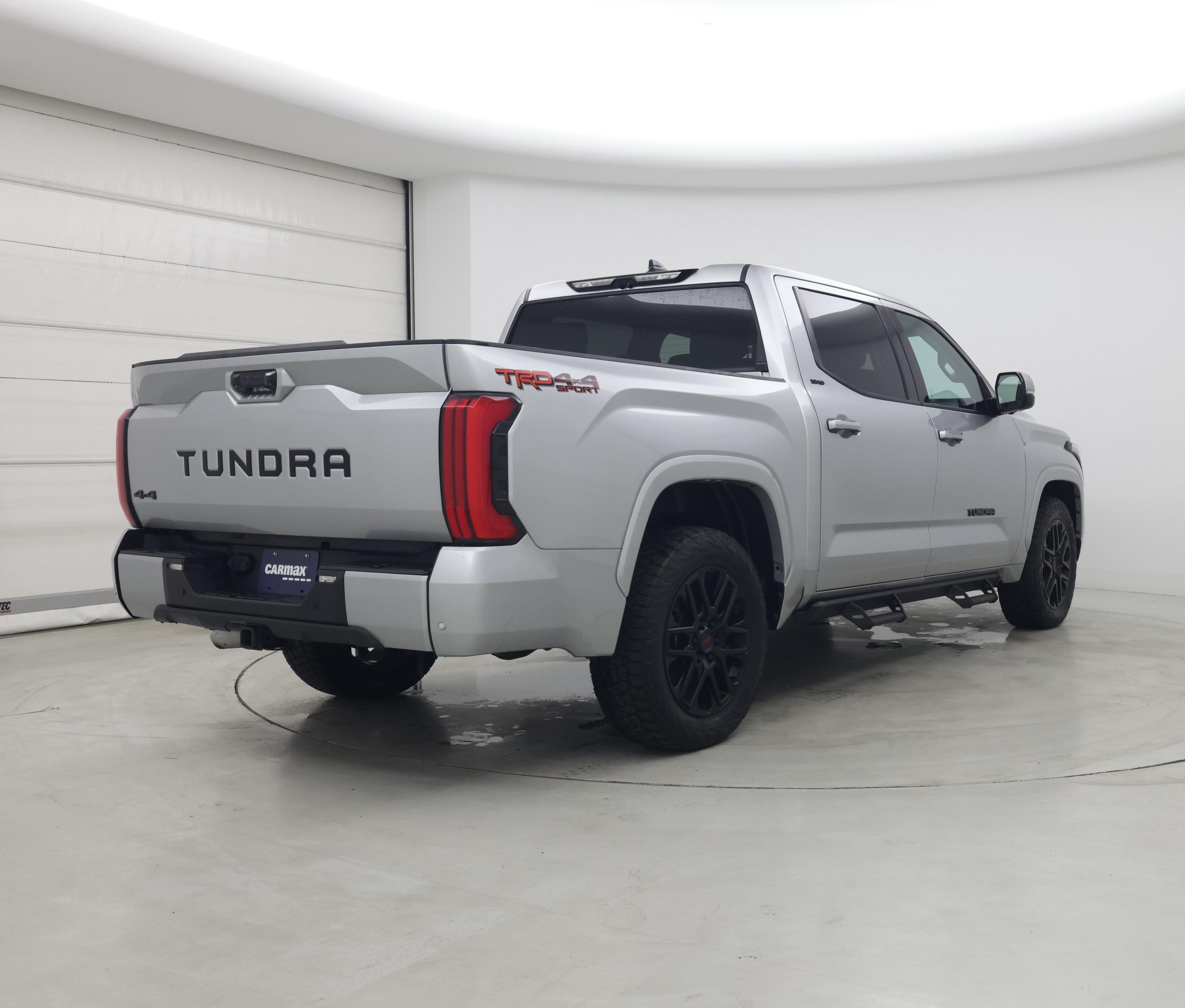 Thumbnail: 2022 Toyota Tundra - 8
