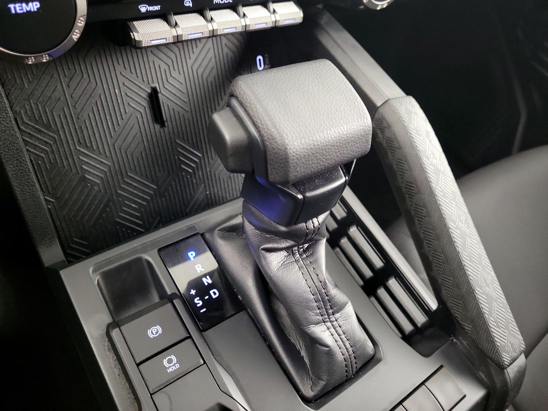 Thumbnail: 2024 Toyota Tacoma - 15