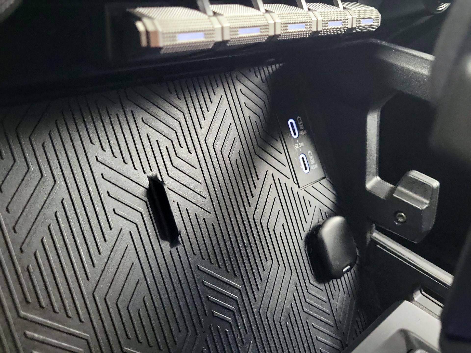 Thumbnail: 2024 Toyota Tacoma - 16