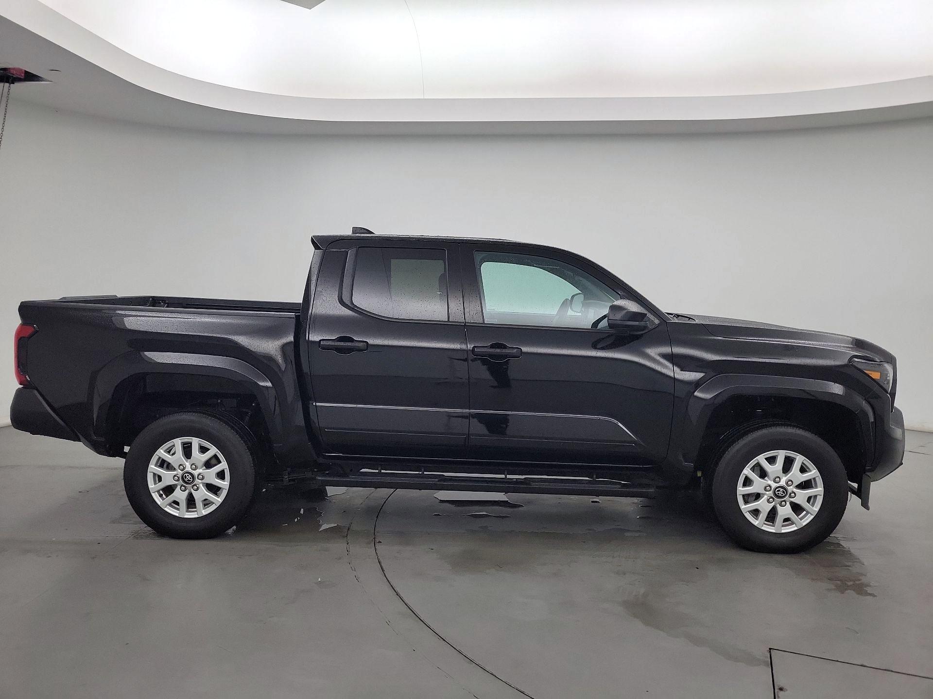 Thumbnail: 2024 Toyota Tacoma - 4