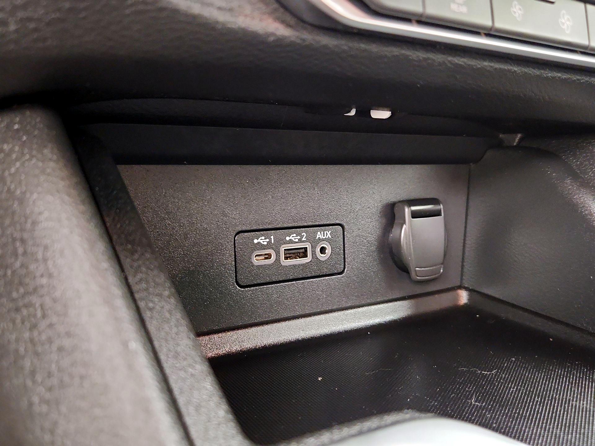 Thumbnail: 2021 Nissan Sentra - 18