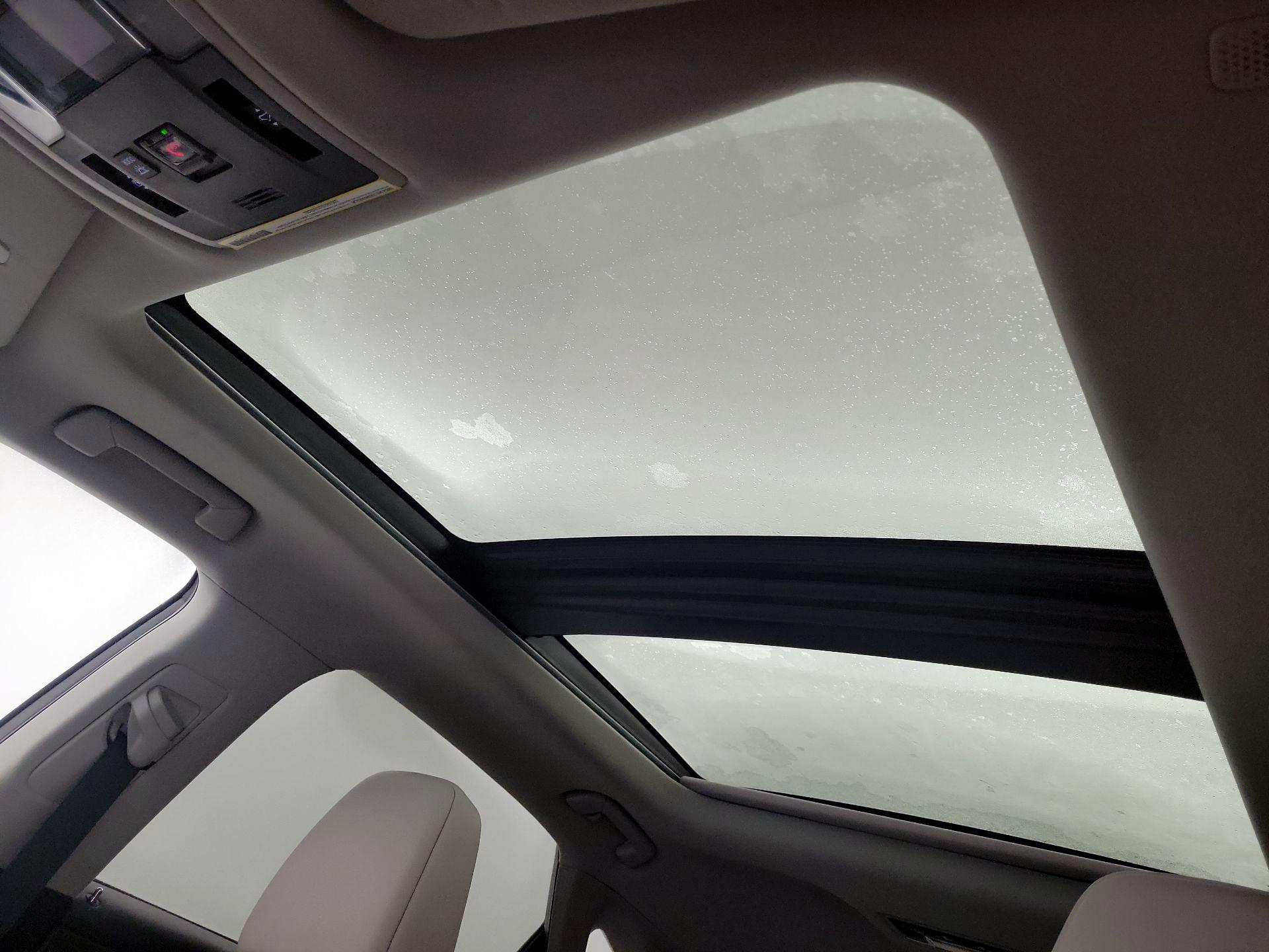 Thumbnail: 2022 Lexus RX - 17