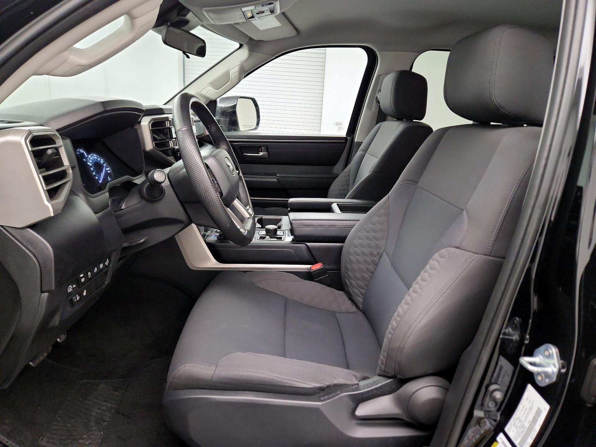 Thumbnail: 2022 Toyota Tundra - 9