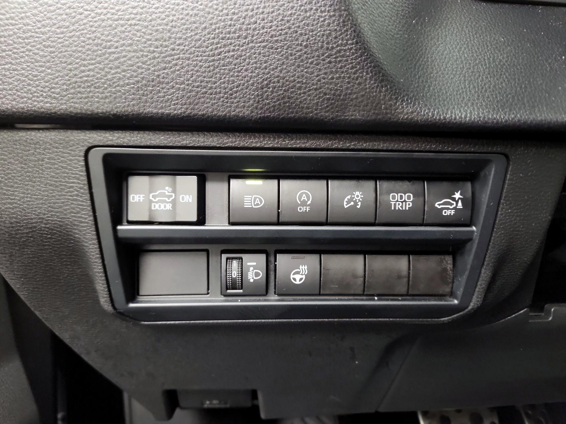 Thumbnail: 2022 Toyota Tundra - 11