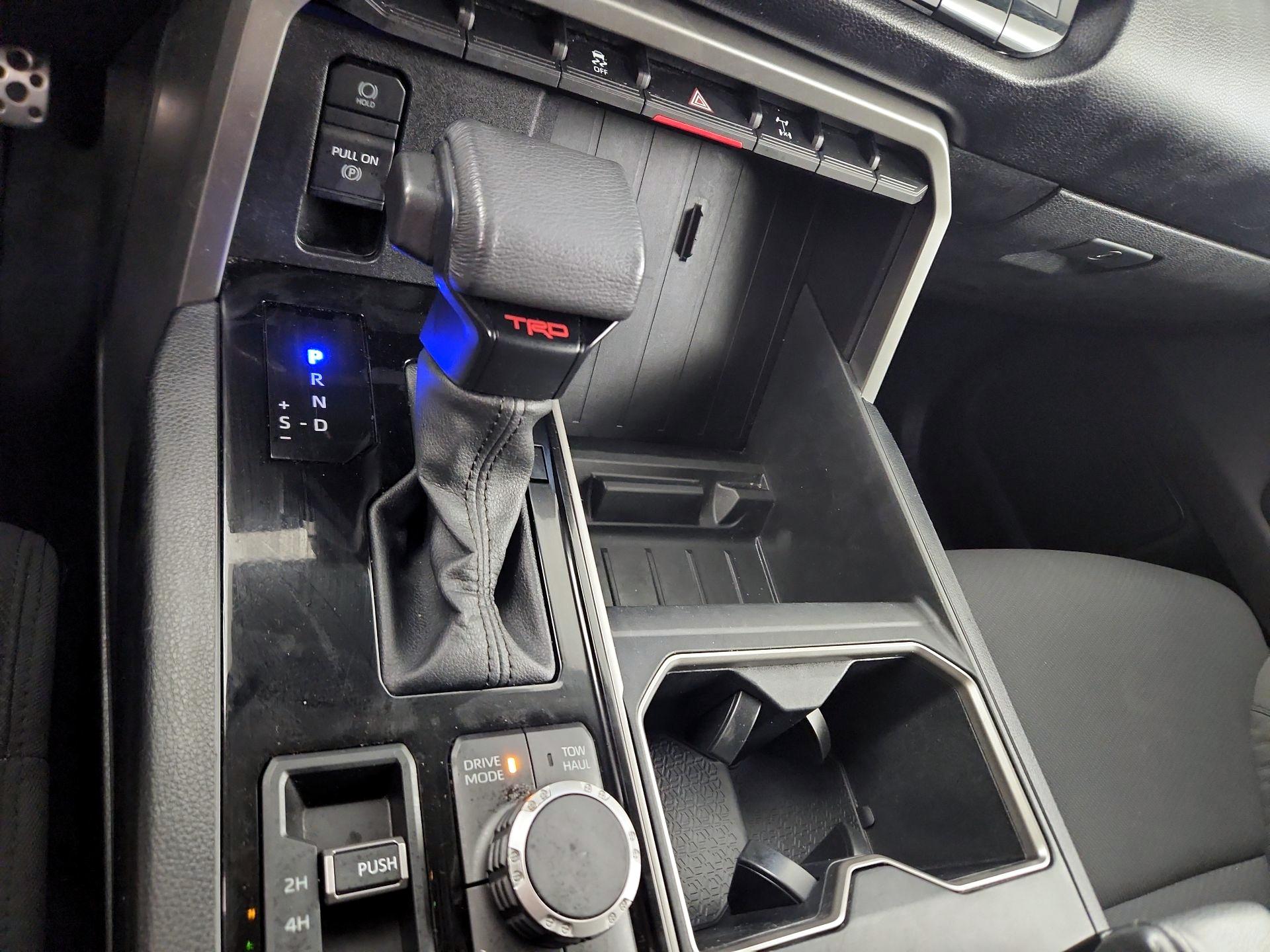 Thumbnail: 2022 Toyota Tundra - 16