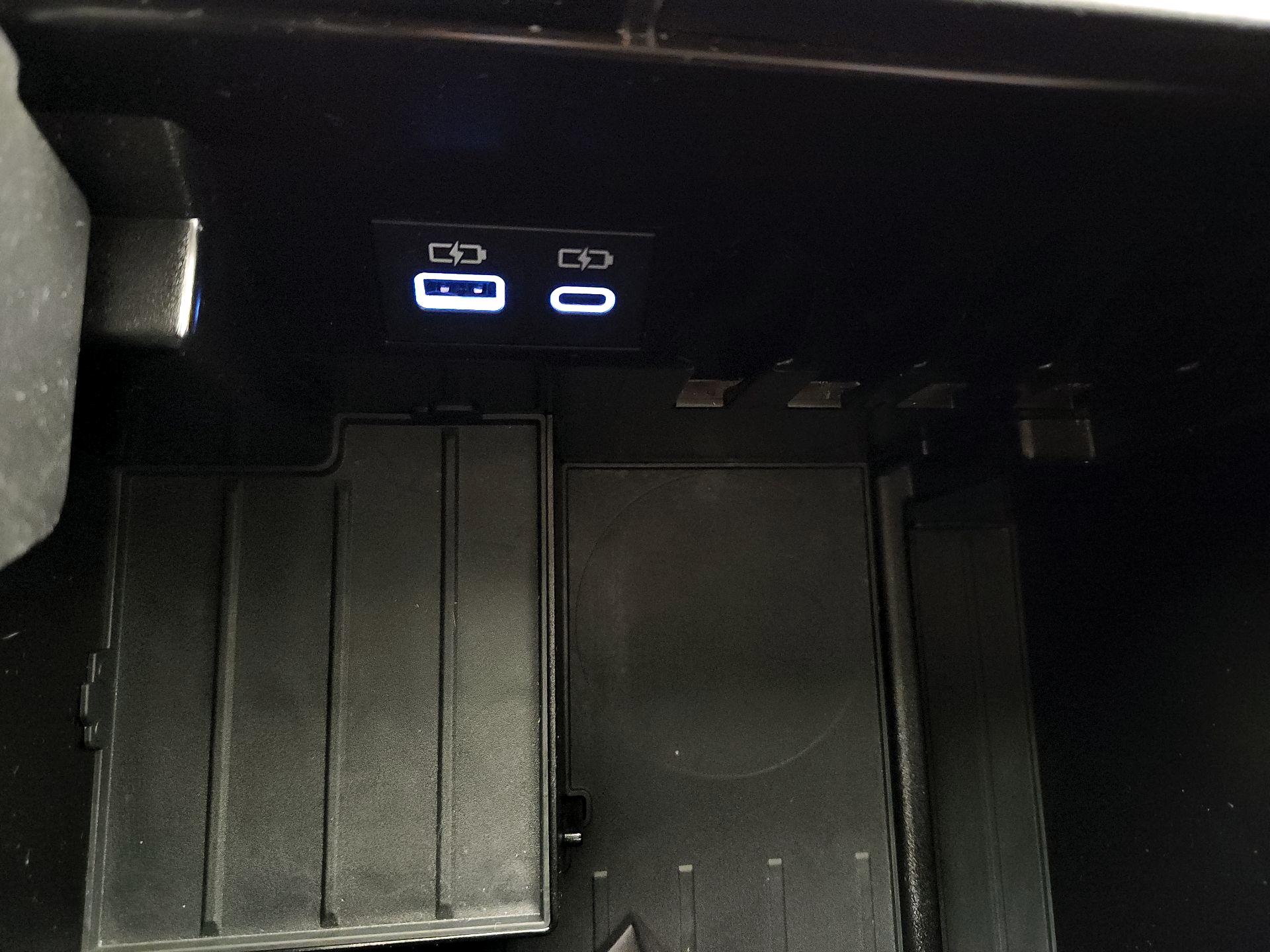 Thumbnail: 2022 Toyota Tundra - 17