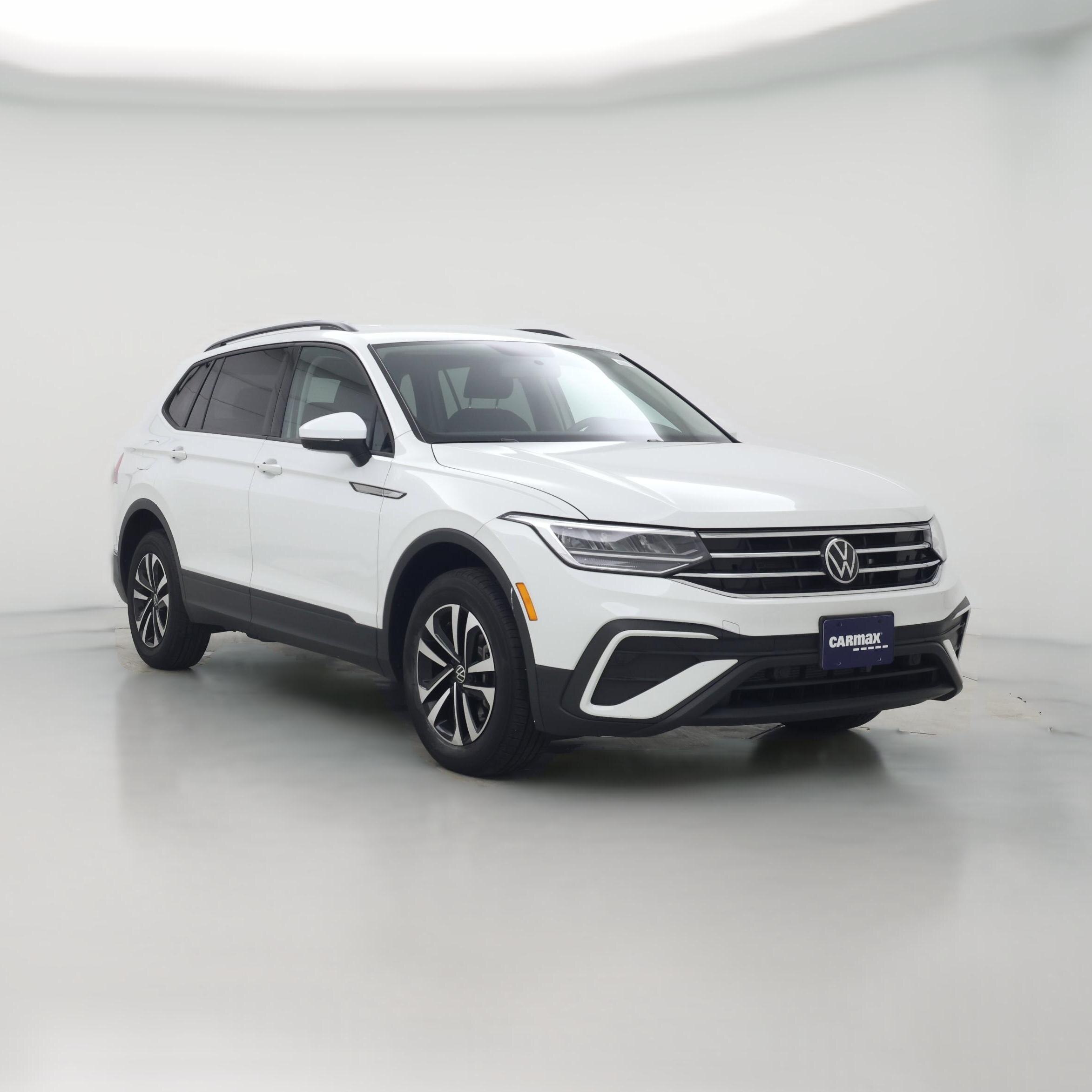 Thumbnail: 2022 Volkswagen Tiguan - 1