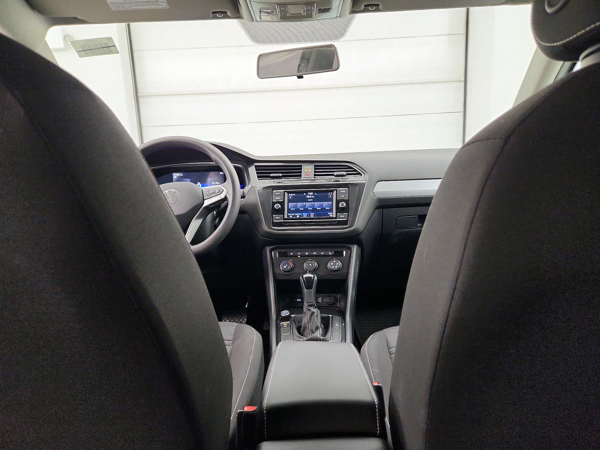 Thumbnail: 2022 Volkswagen Tiguan - 9