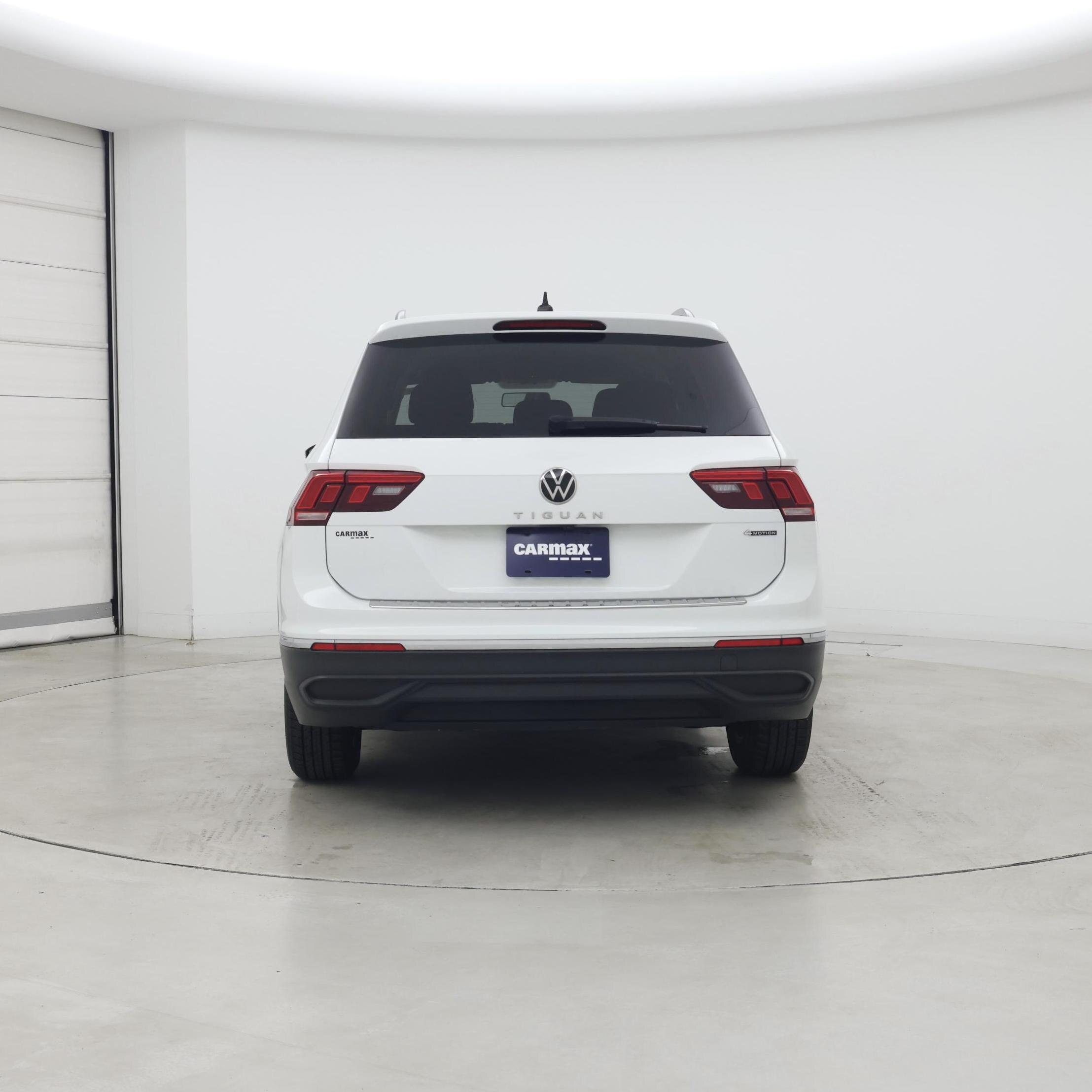 Thumbnail: 2022 Volkswagen Tiguan - 6