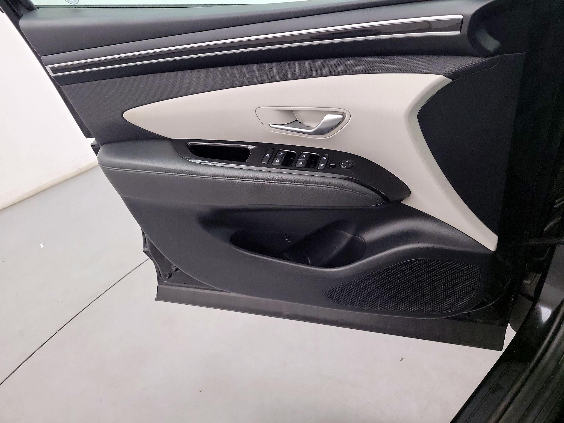 Thumbnail: 2022 Hyundai Tucson - 10