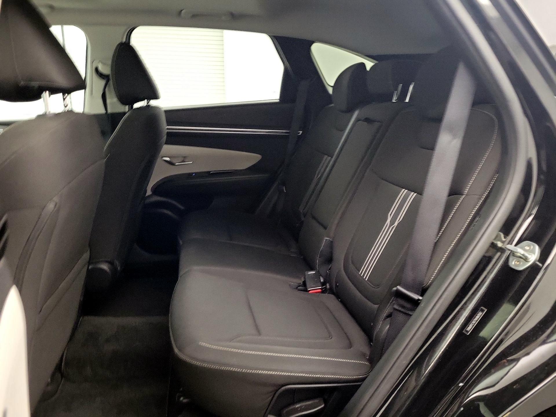 Thumbnail: 2022 Hyundai Tucson - 18