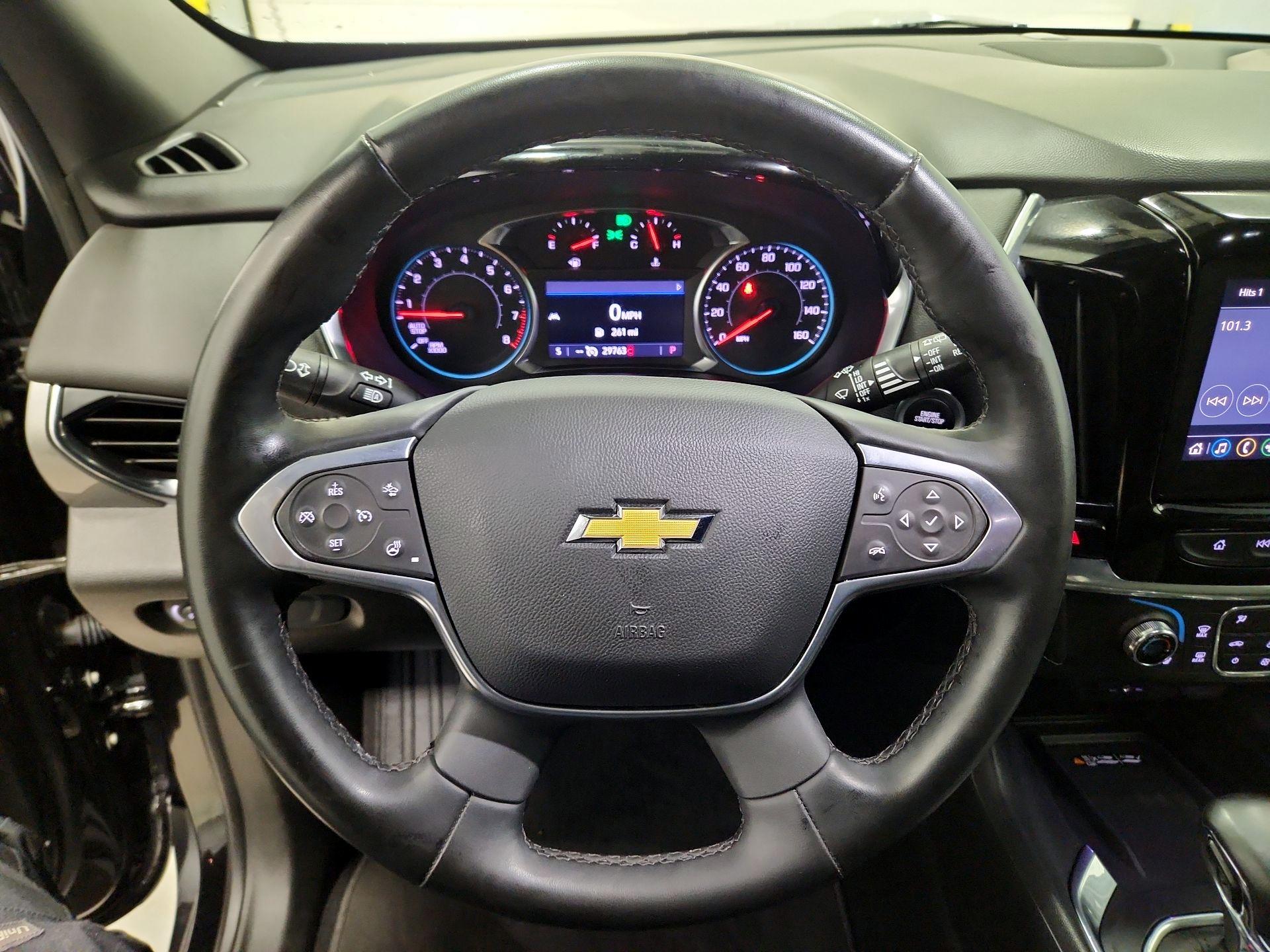 Thumbnail: 2023 Chevrolet Traverse - 10