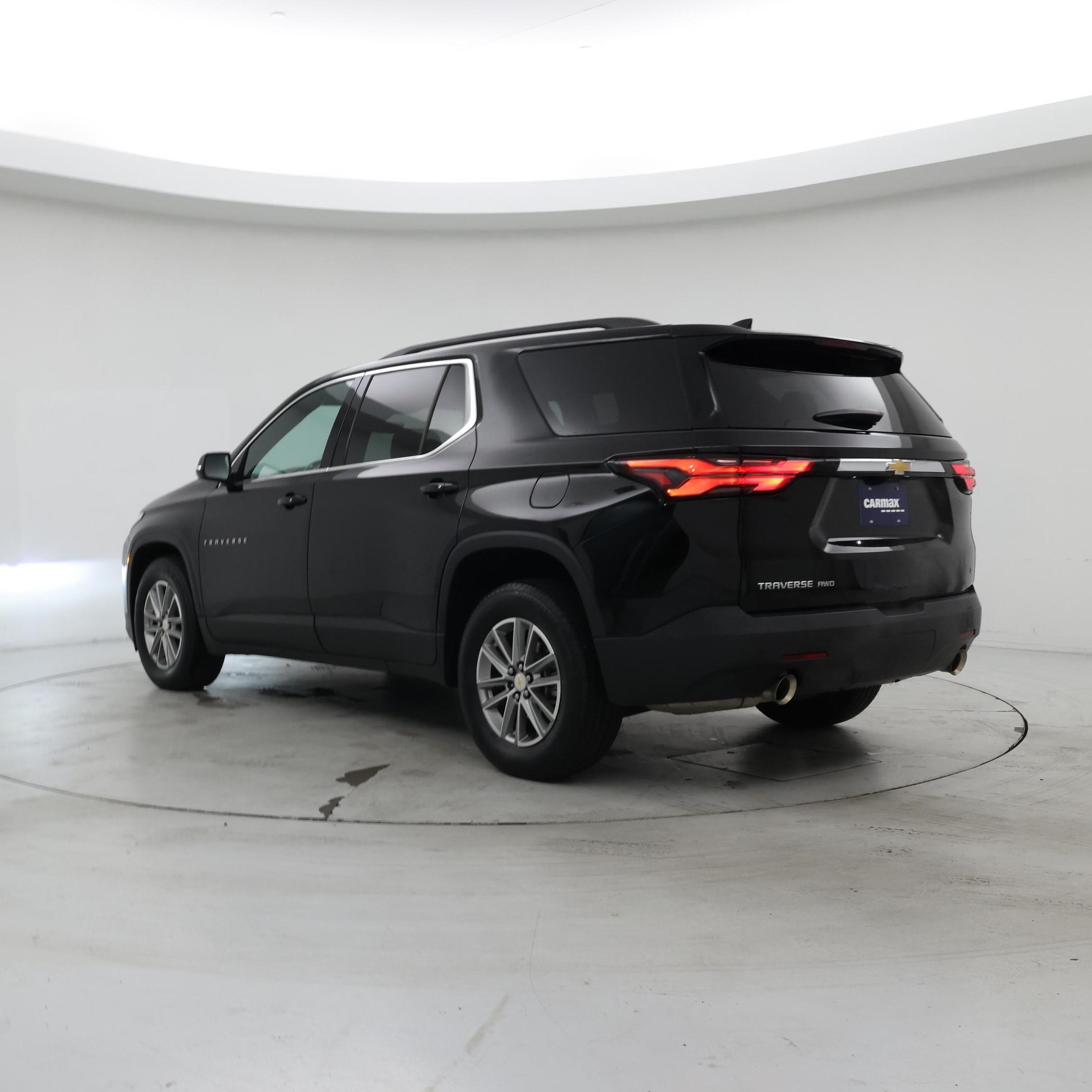 Thumbnail: 2023 Chevrolet Traverse - 2