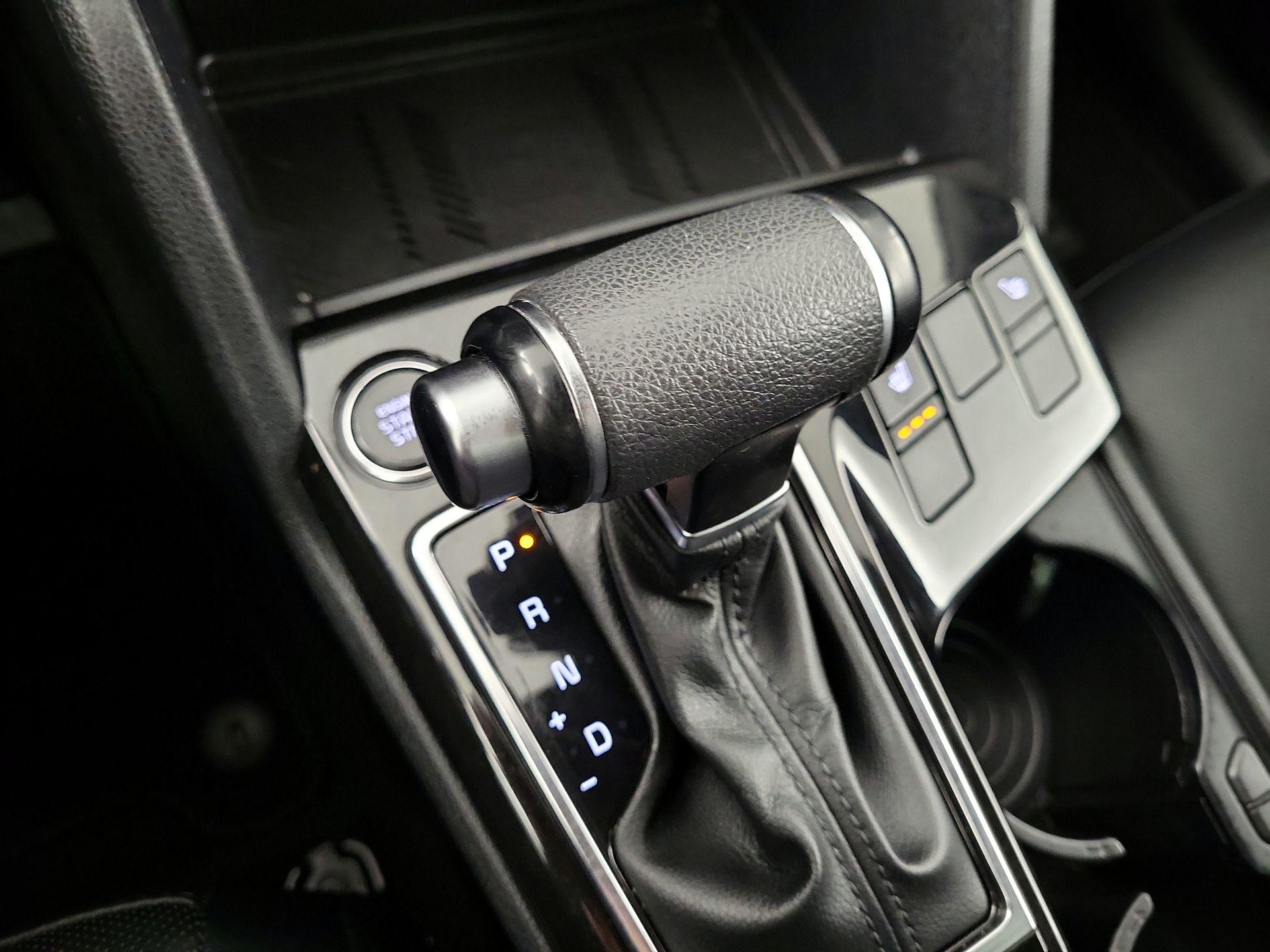 Thumbnail: 2023 Kia Sportage - 16