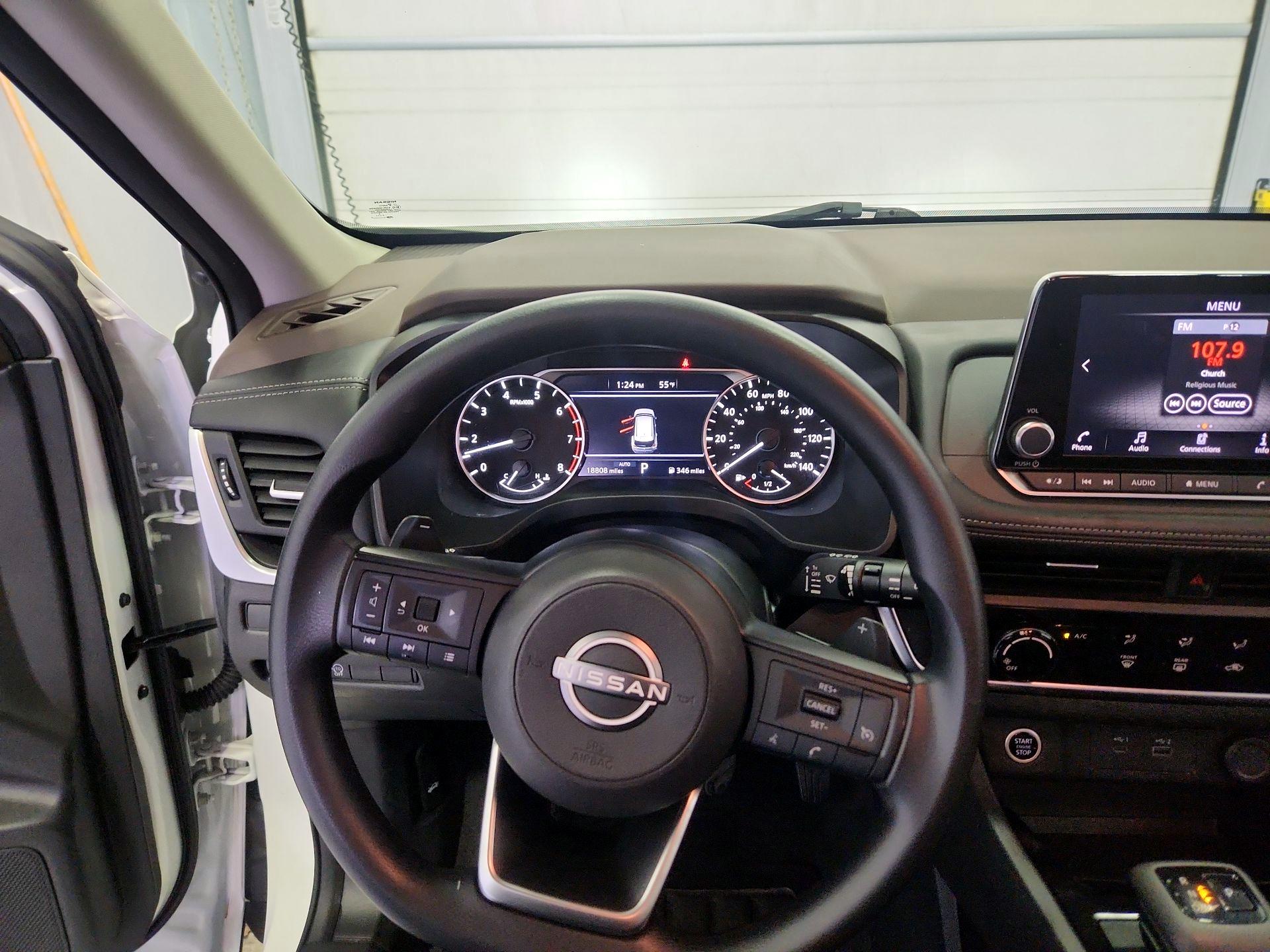 Thumbnail: 2023 Nissan Rogue - 10