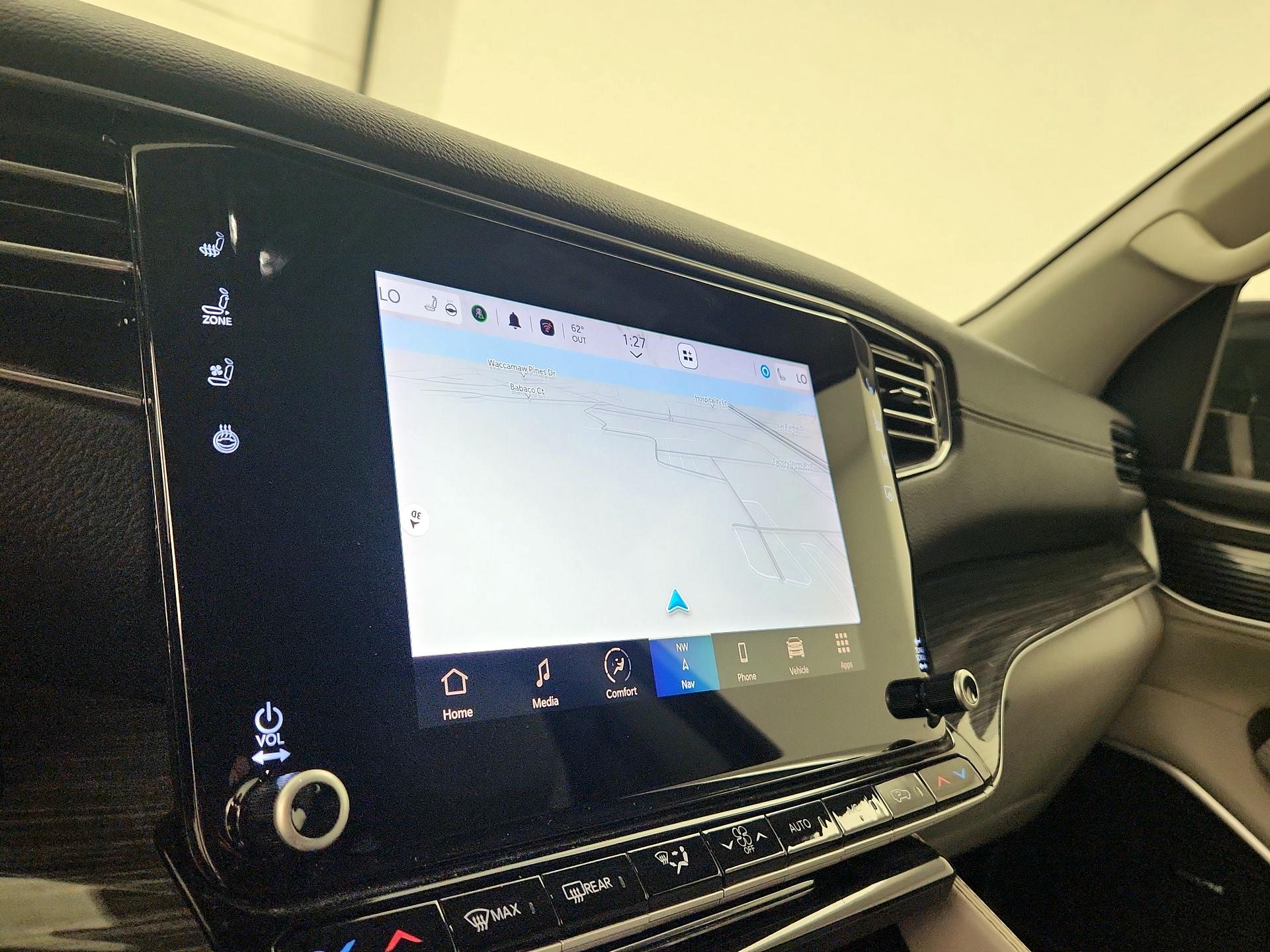 Thumbnail: 2022 Jeep Wagoneer - 14