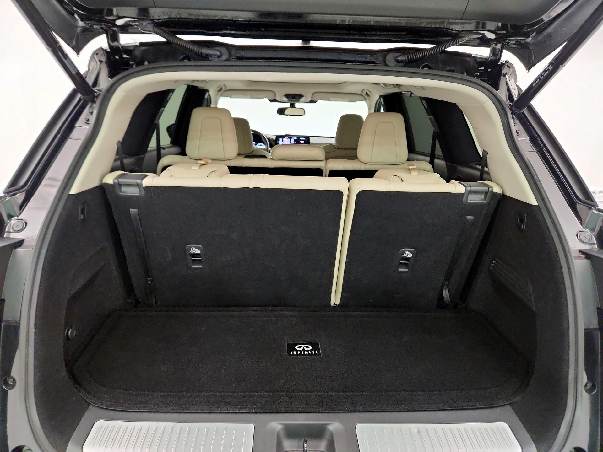 Thumbnail: 2022 INFINITI QX60 - 18