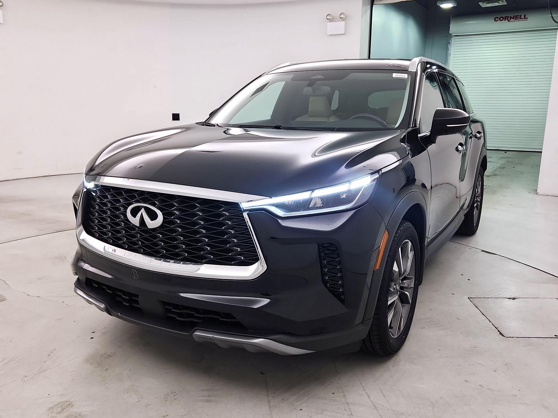 Thumbnail: 2022 INFINITI QX60 - 3