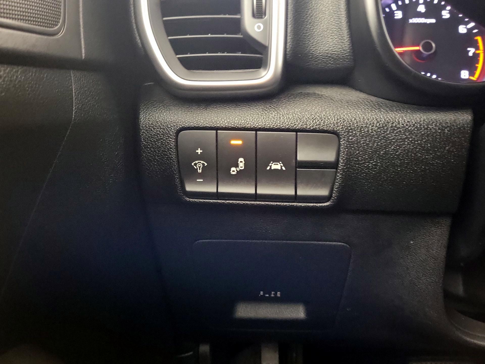 Thumbnail: 2022 Kia Sportage - 11