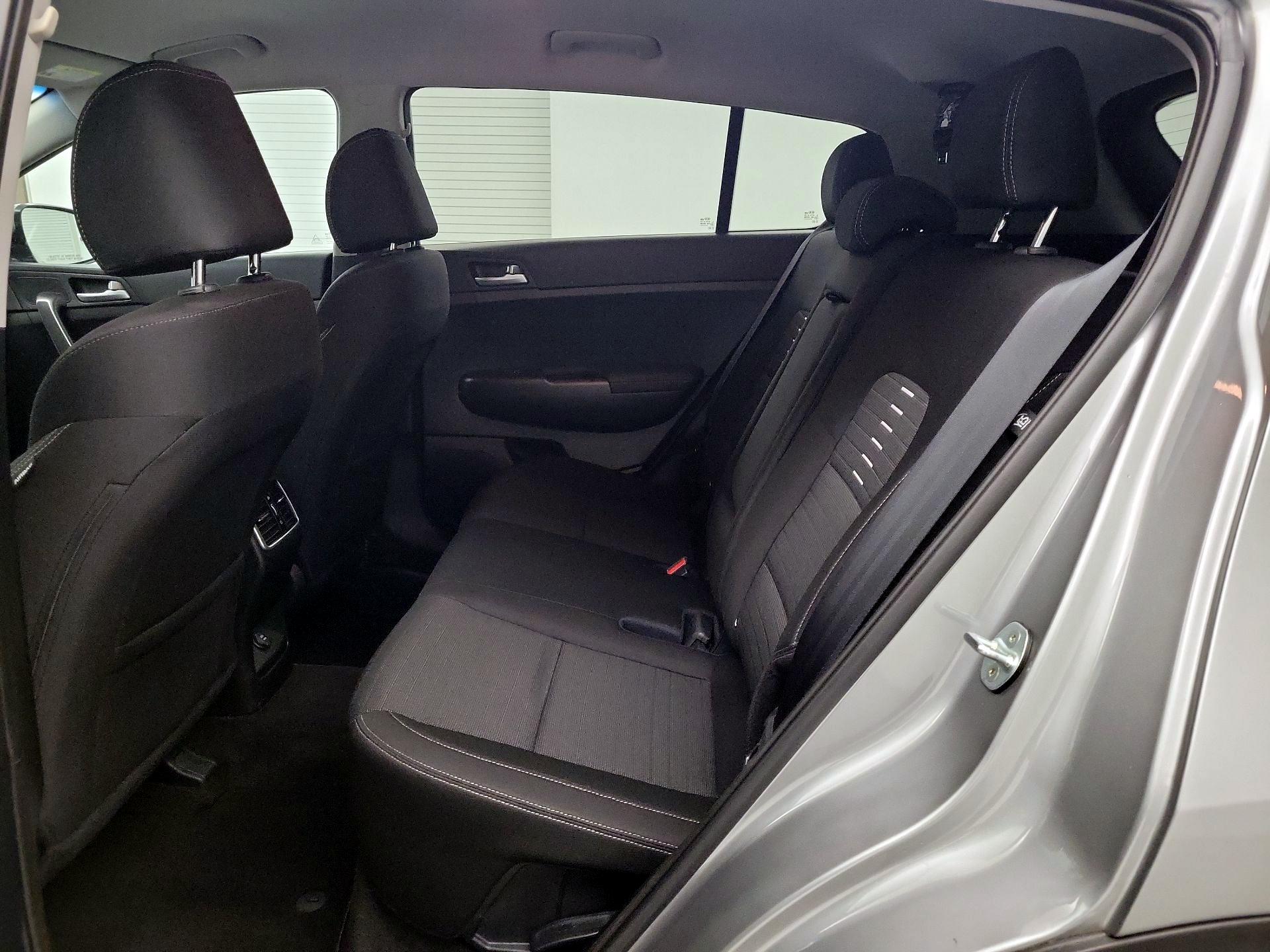 Thumbnail: 2022 Kia Sportage - 17