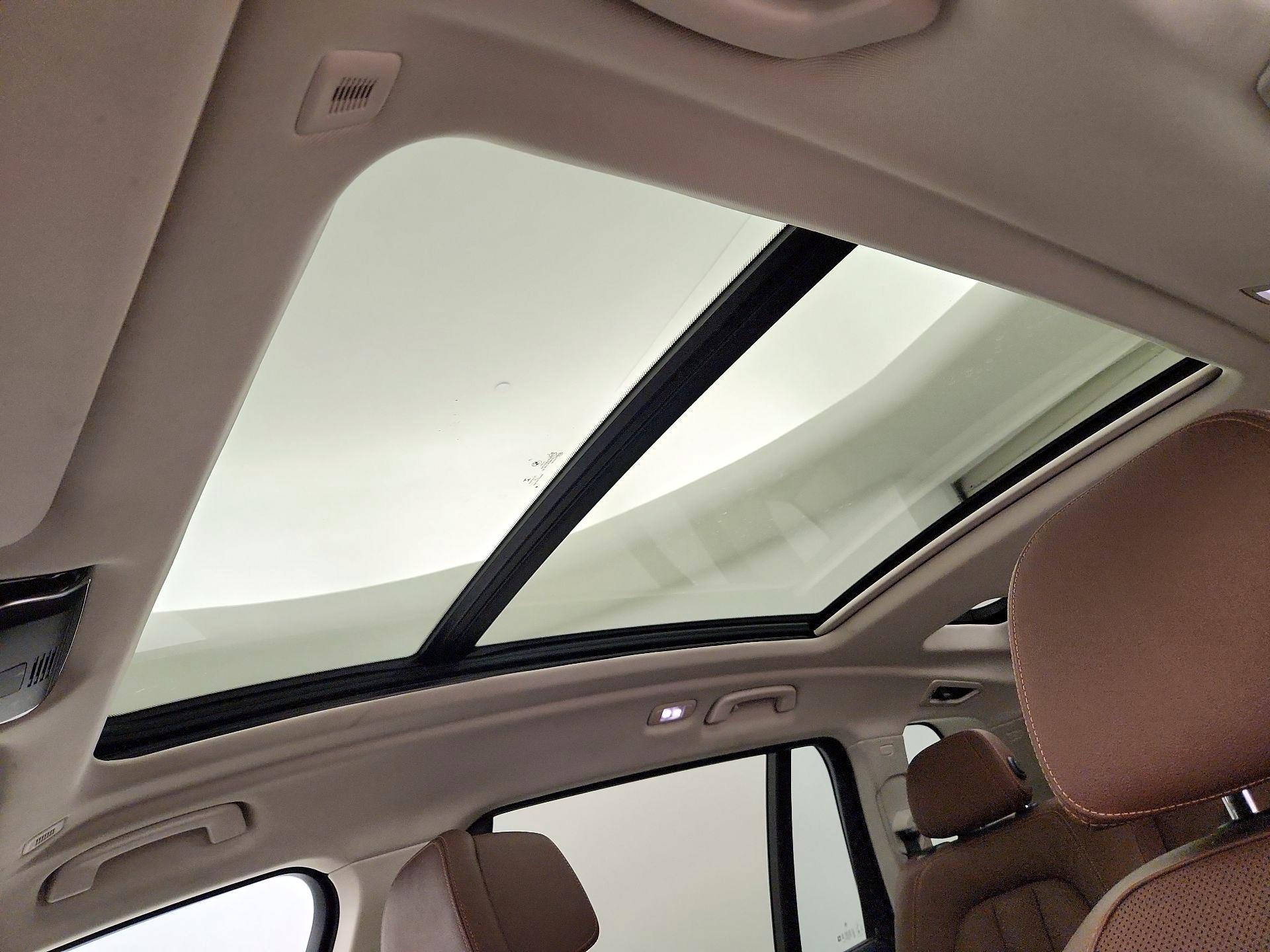 Thumbnail: 2022 BMW X7 - 20