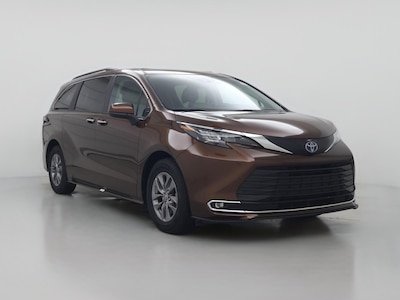 2024 Toyota Sienna Hybrid XLE