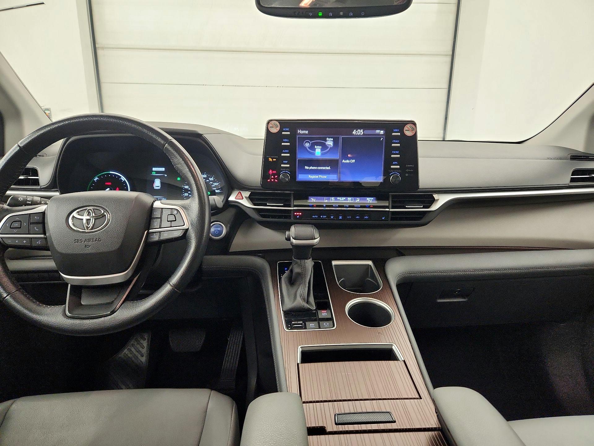 Thumbnail: 2024 Toyota Sienna - 9