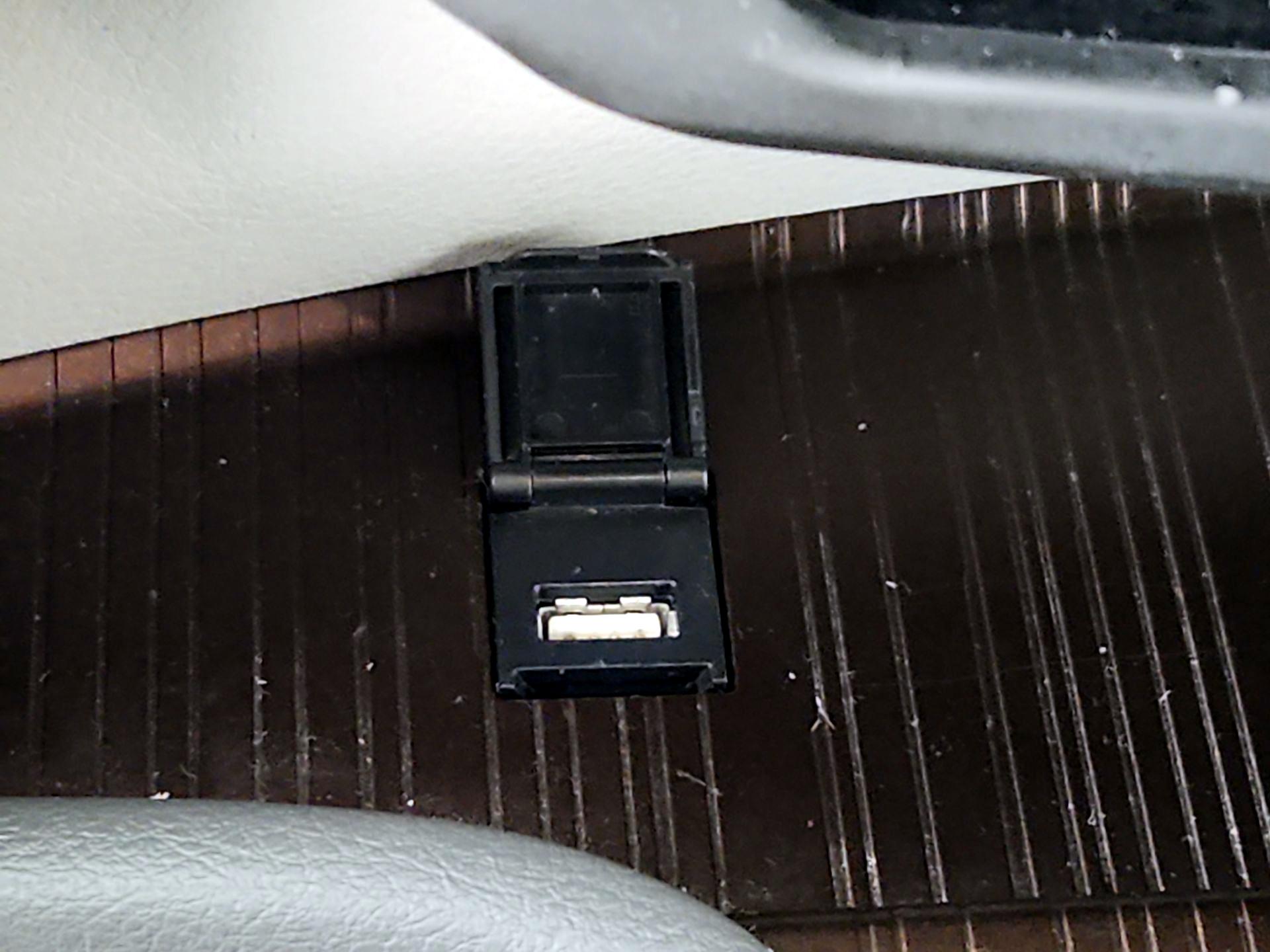 Thumbnail: 2024 Toyota Sienna - 18