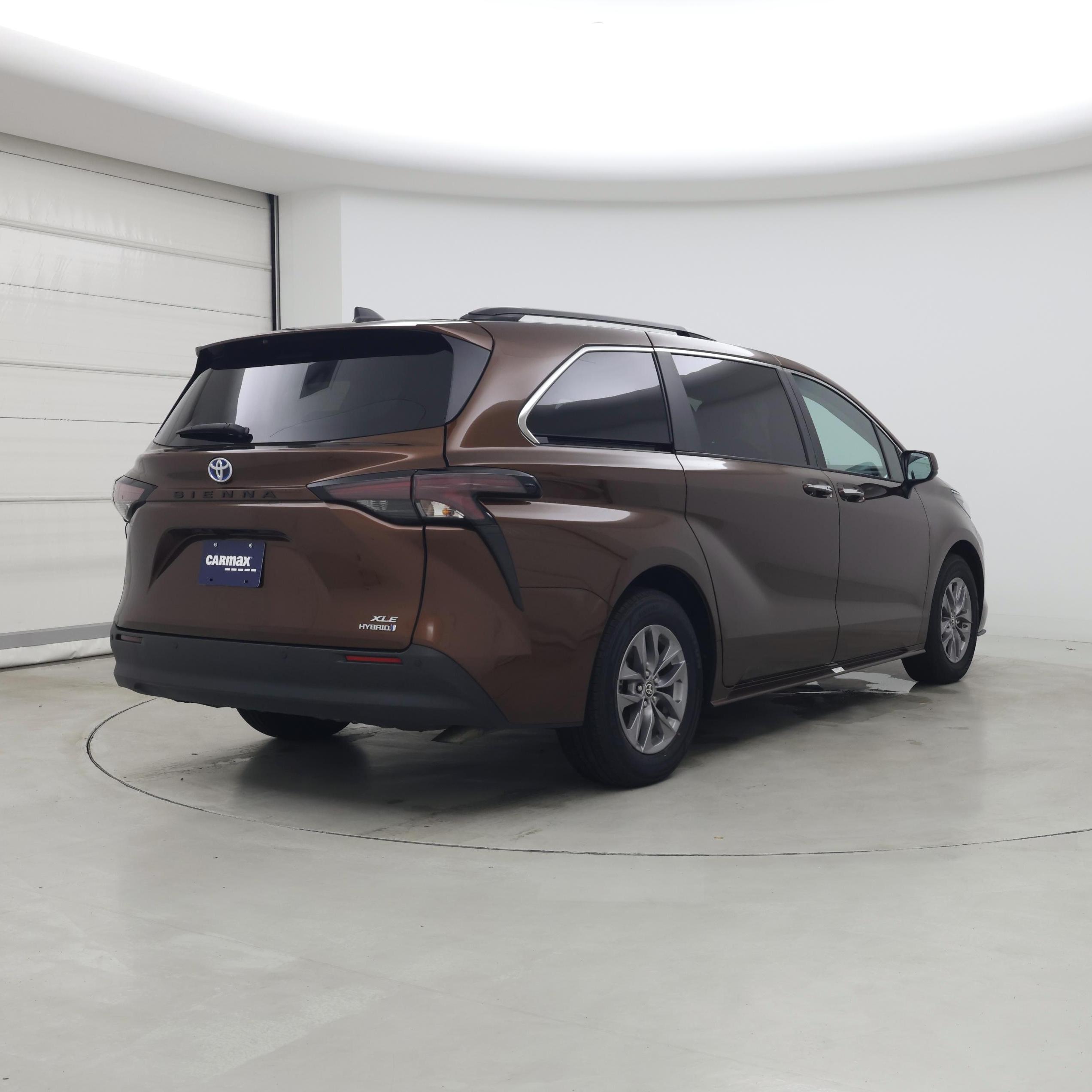 Thumbnail: 2024 Toyota Sienna - 8