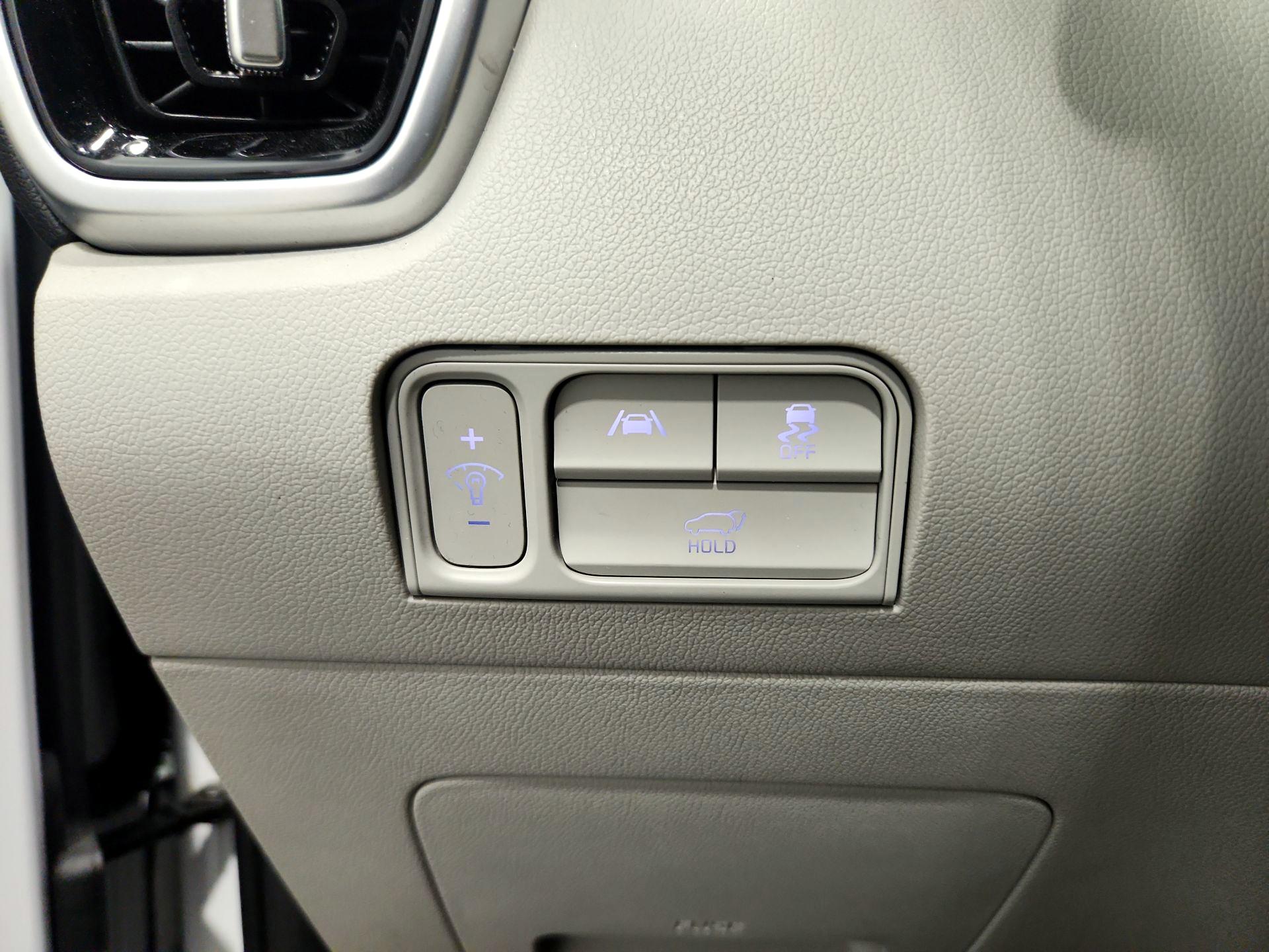 Thumbnail: 2022 Kia Sorento - 13