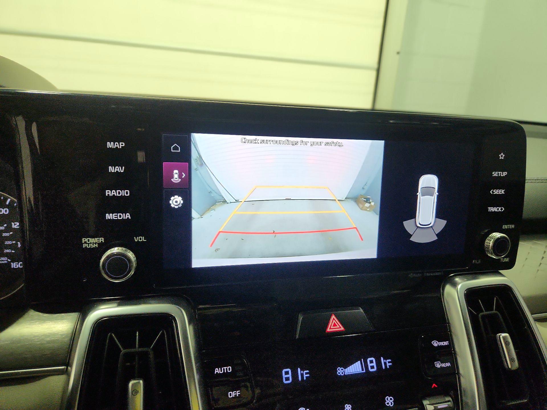 Thumbnail: 2022 Kia Sorento - 14