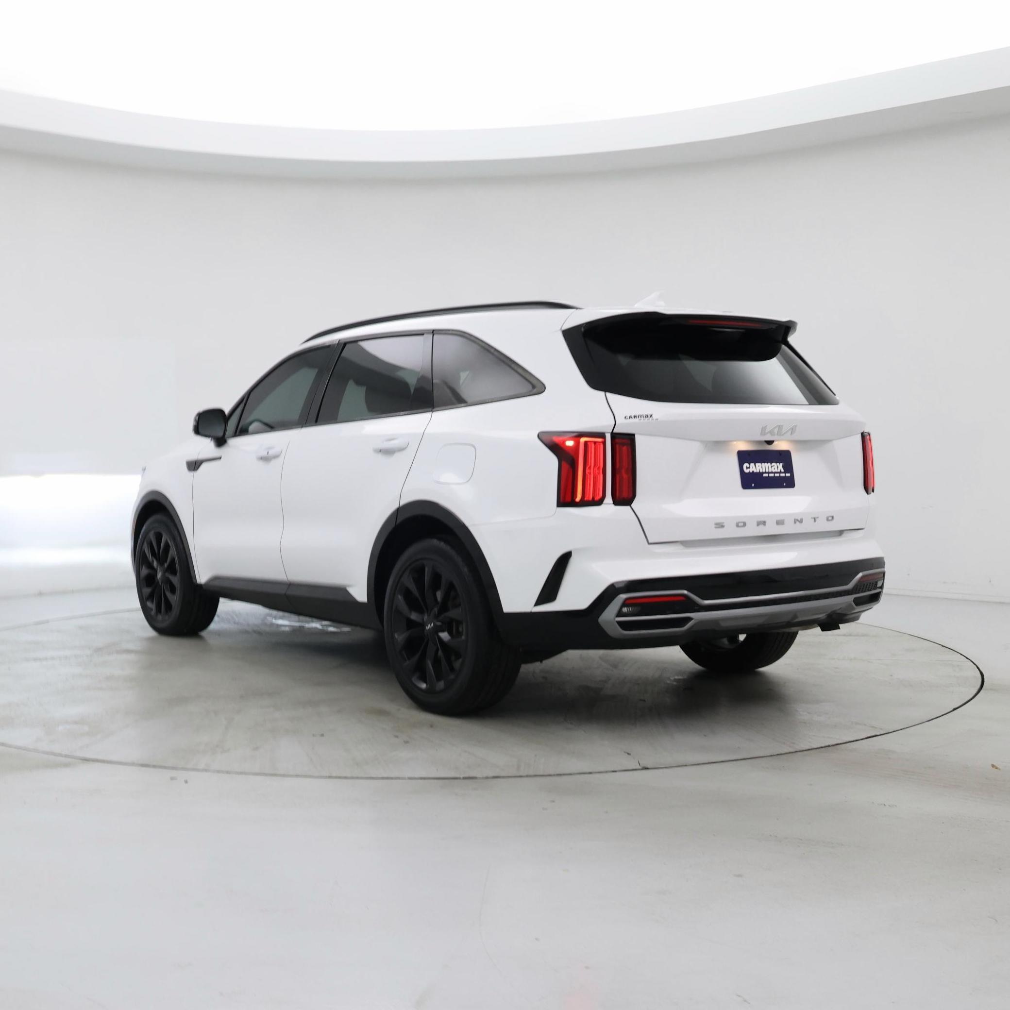 Thumbnail: 2022 Kia Sorento - 2