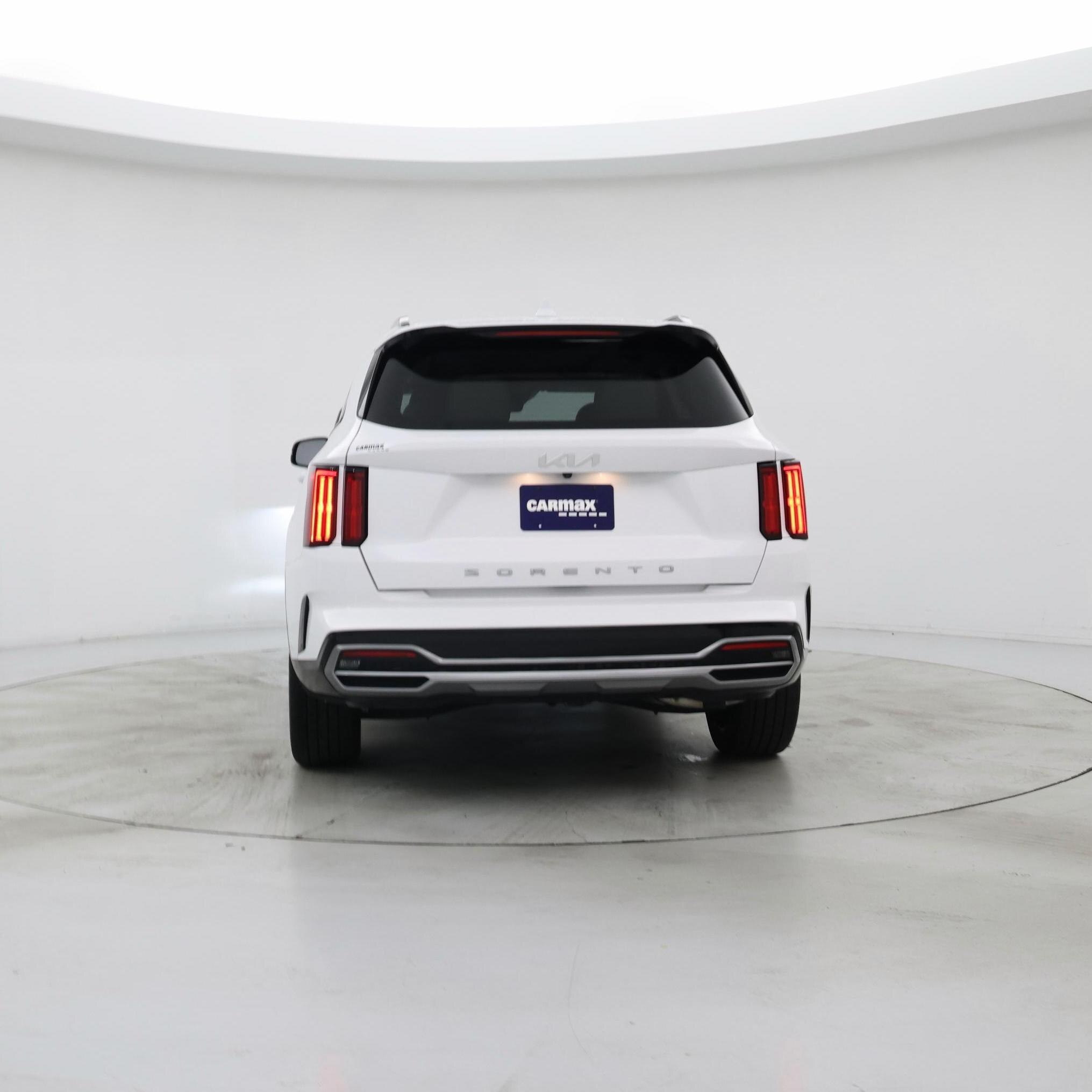 Thumbnail: 2022 Kia Sorento - 6