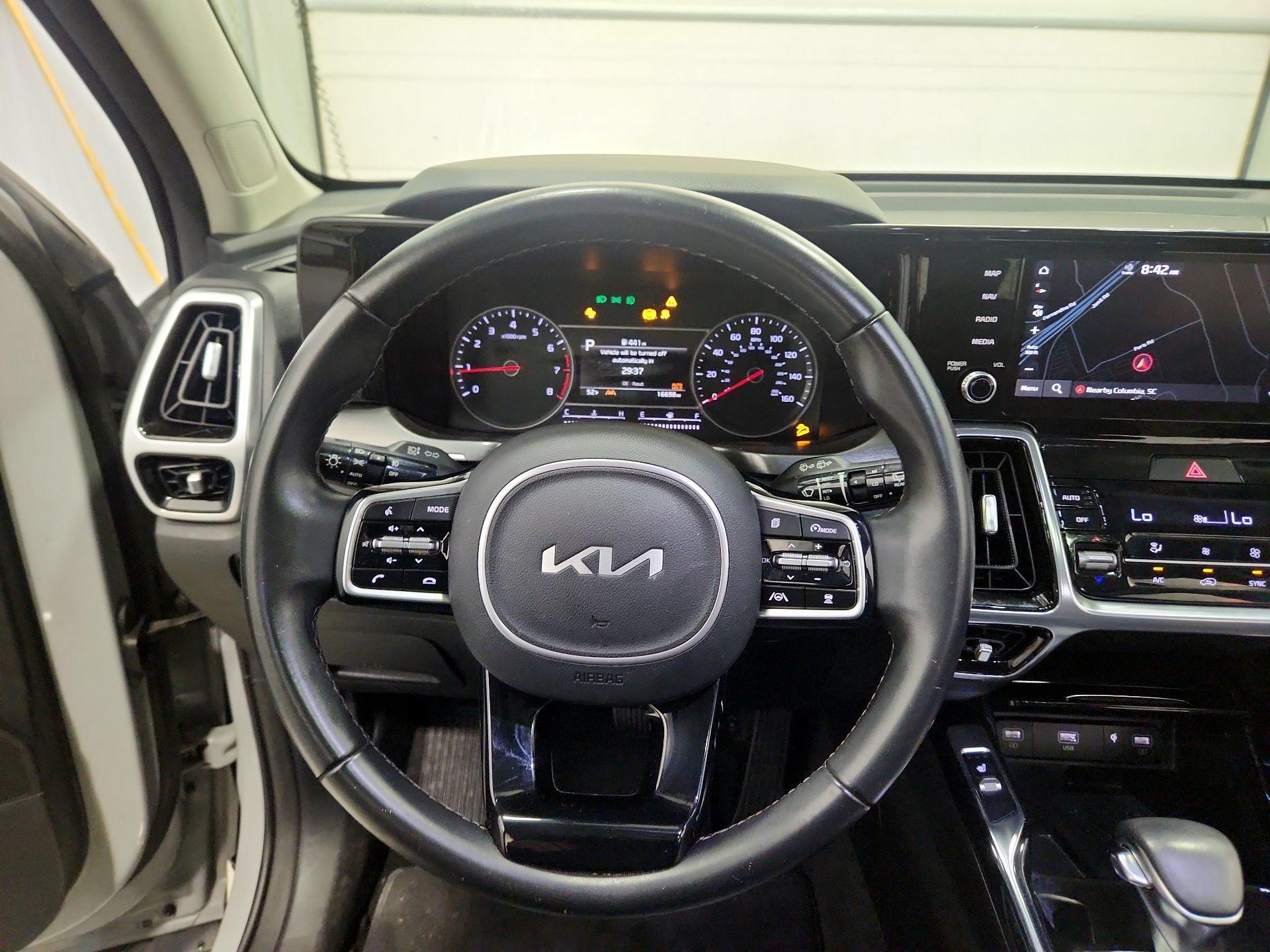 Thumbnail: 2022 Kia Sorento - 10