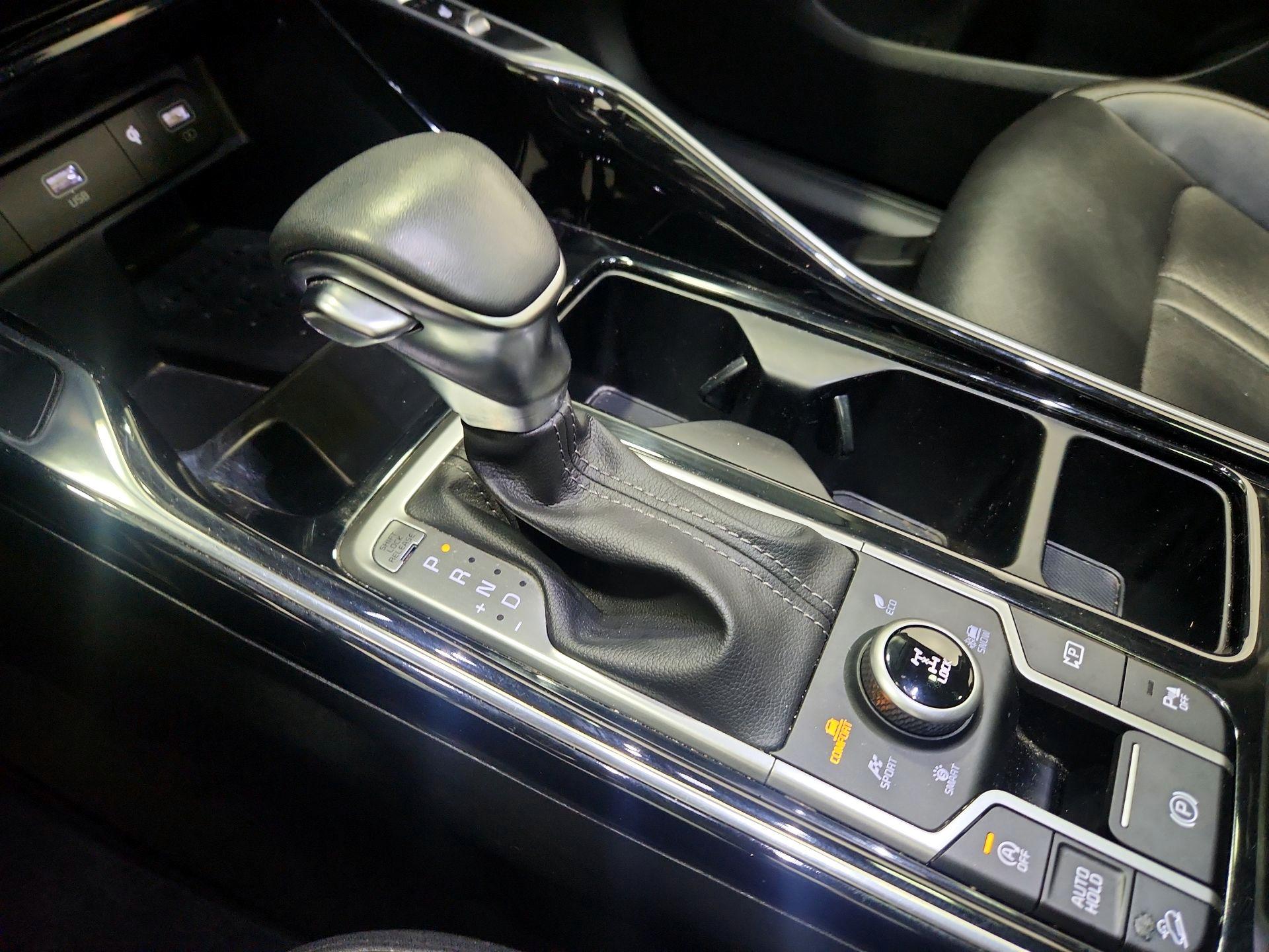 Thumbnail: 2022 Kia Sorento - 18