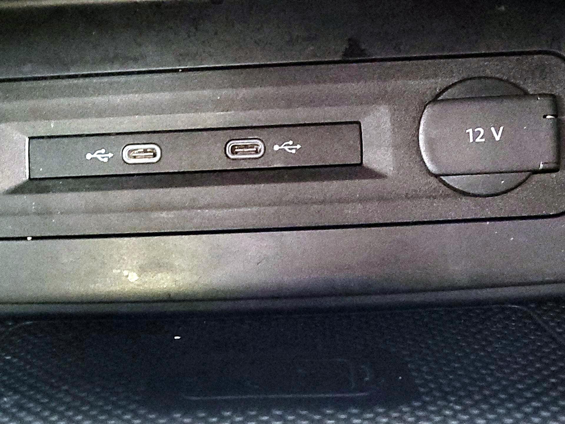 Thumbnail: 2022 Volkswagen Atlas - 18